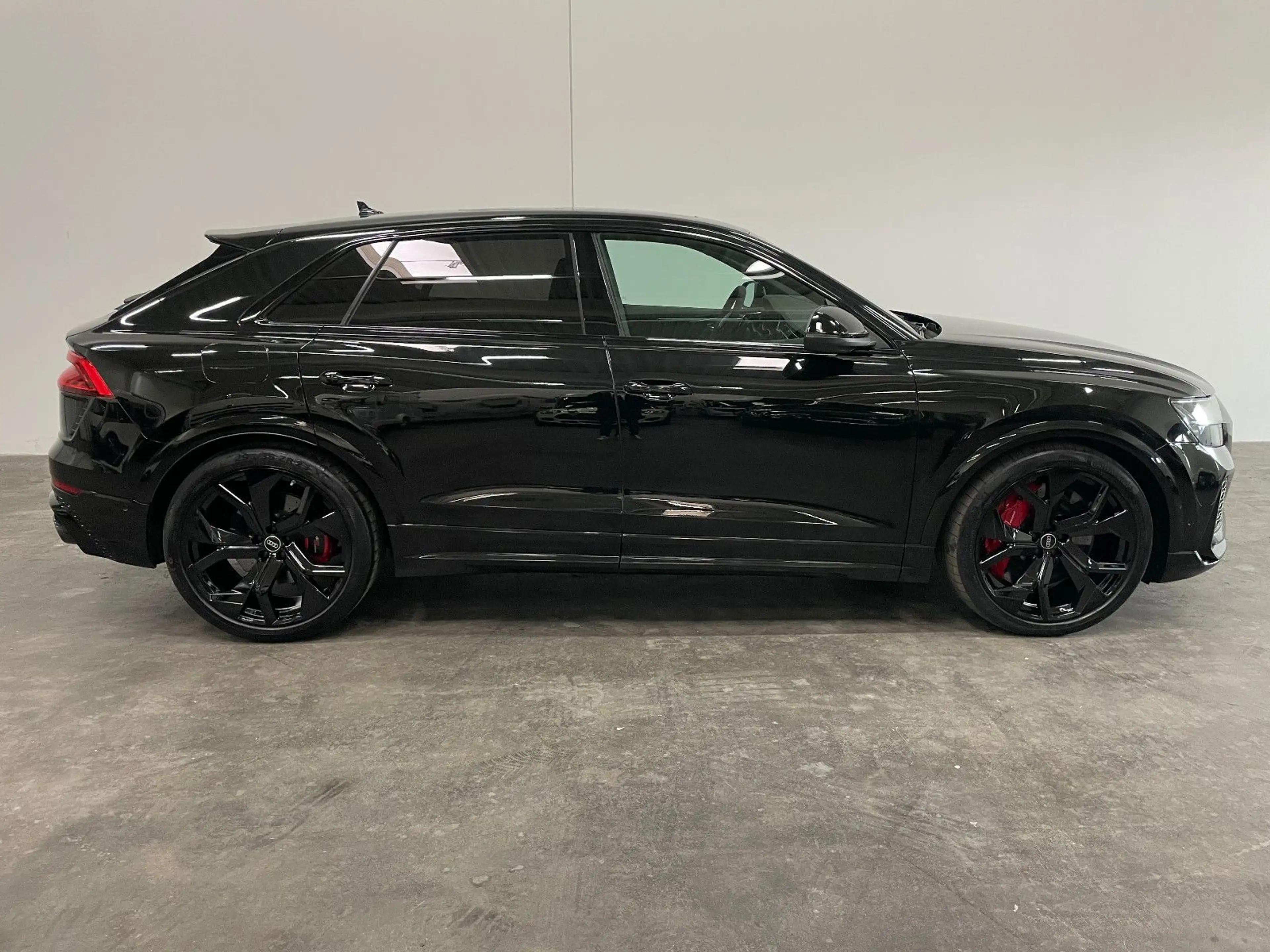 Audi RS Q8 *Keramik/V-MAX 305/Garantie/AHK/Standhzg* — photo 6