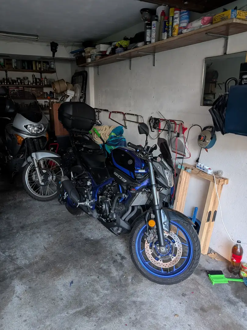 Yamaha MT-03 Albastru - 2