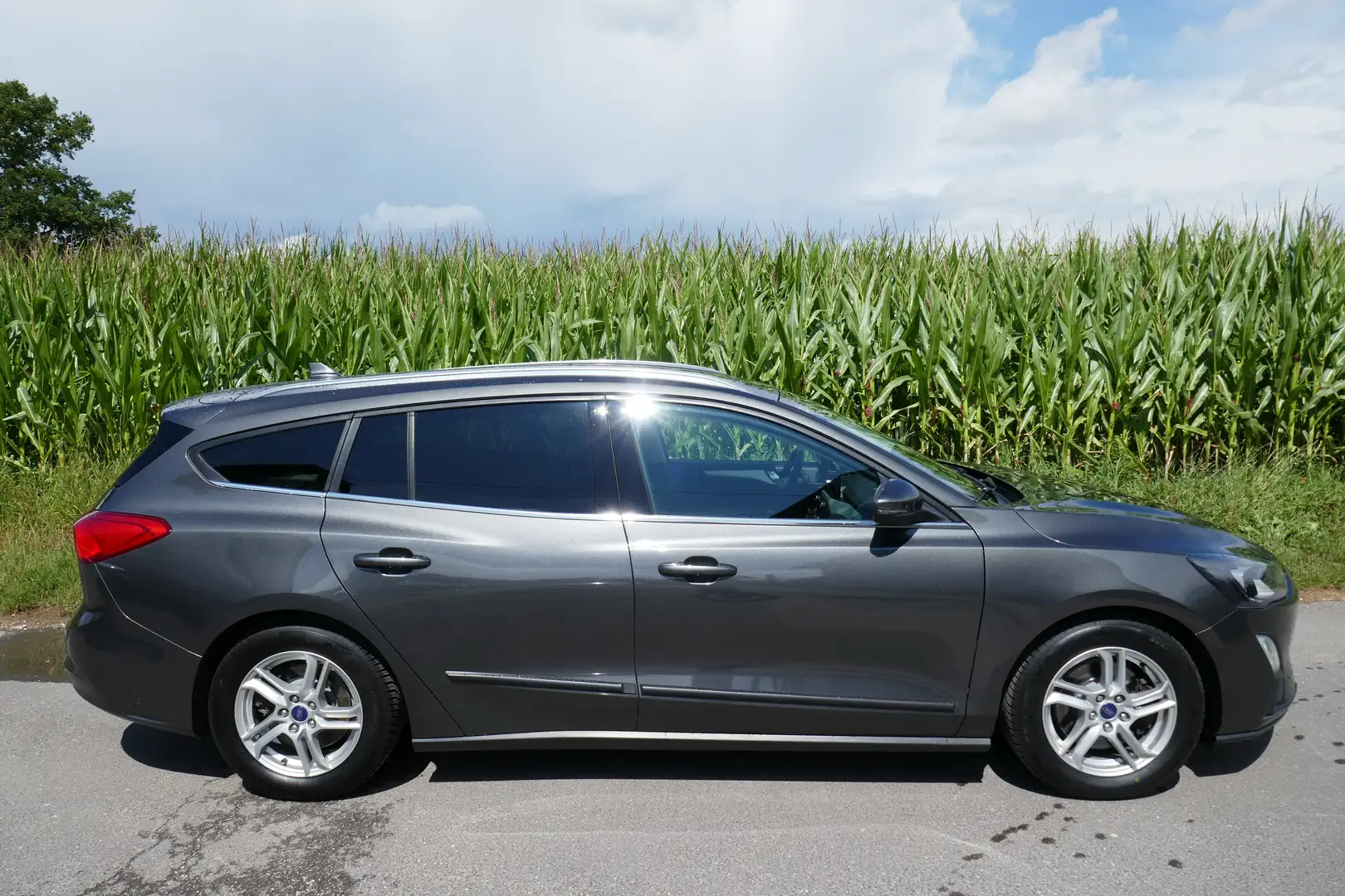 Ford Focus Cool&Connect Grau - 2