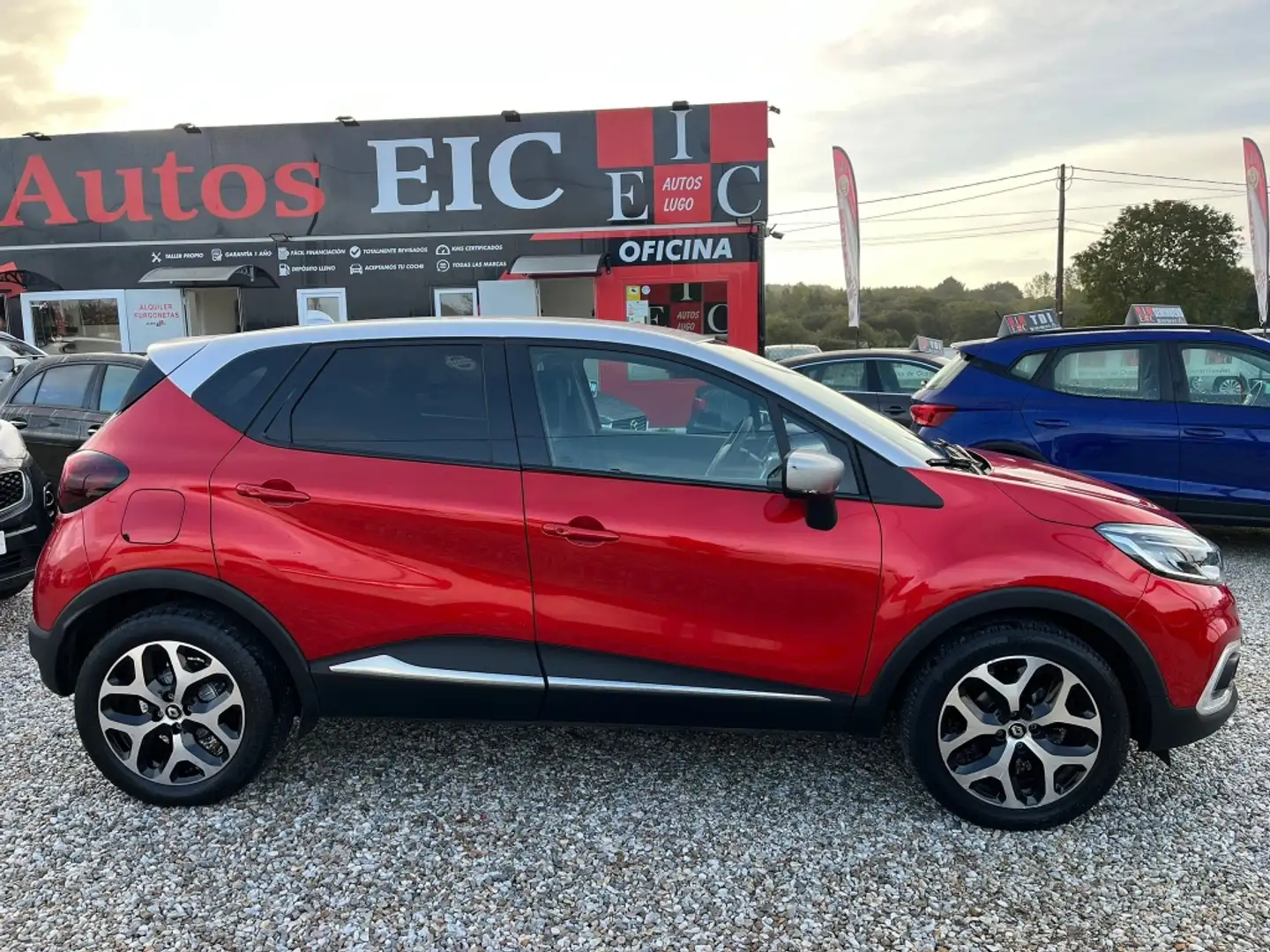 Renault Captur TCe Energy Zen 66kW Rood - 2