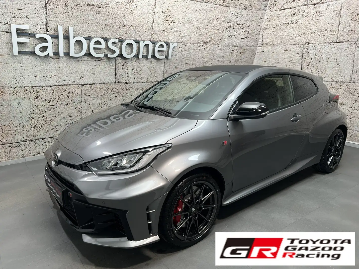 Toyota Yaris GR High Performance + Technik Paket Grau - 1