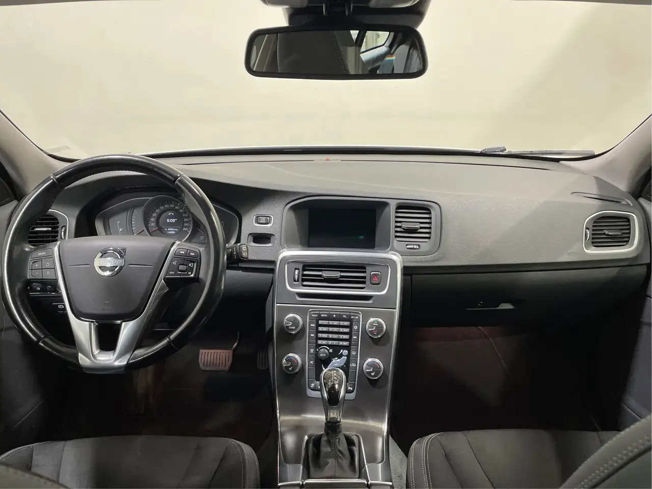 Volvo V60 снимка Volvo V60