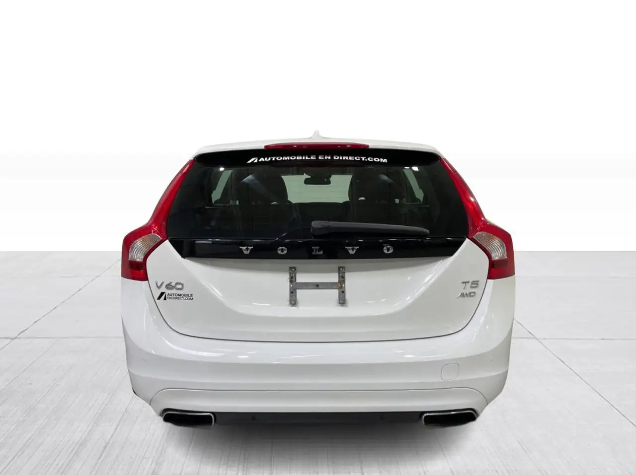 Volvo V60 снимка Volvo V60