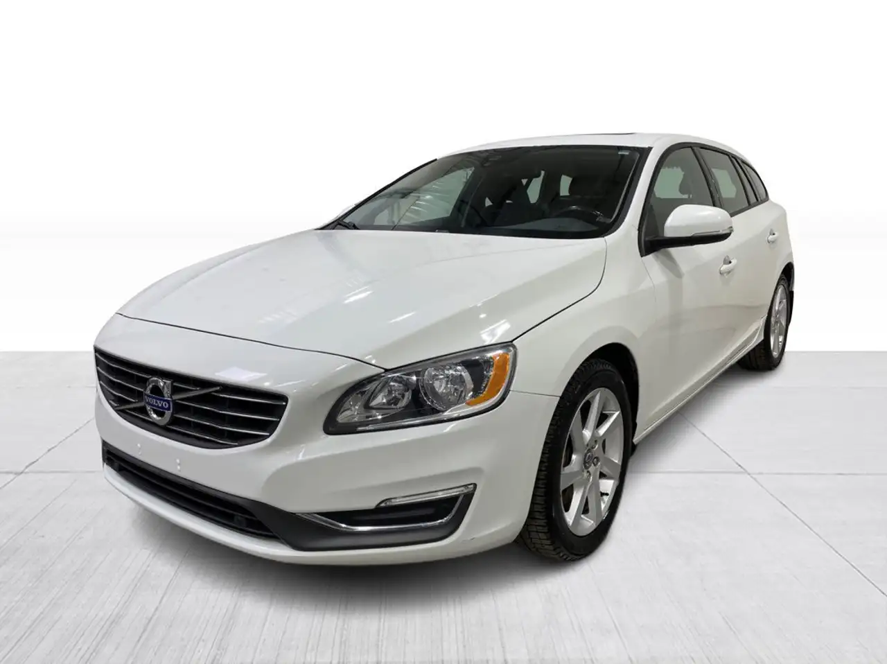 Volvo V60 снимка Volvo V60