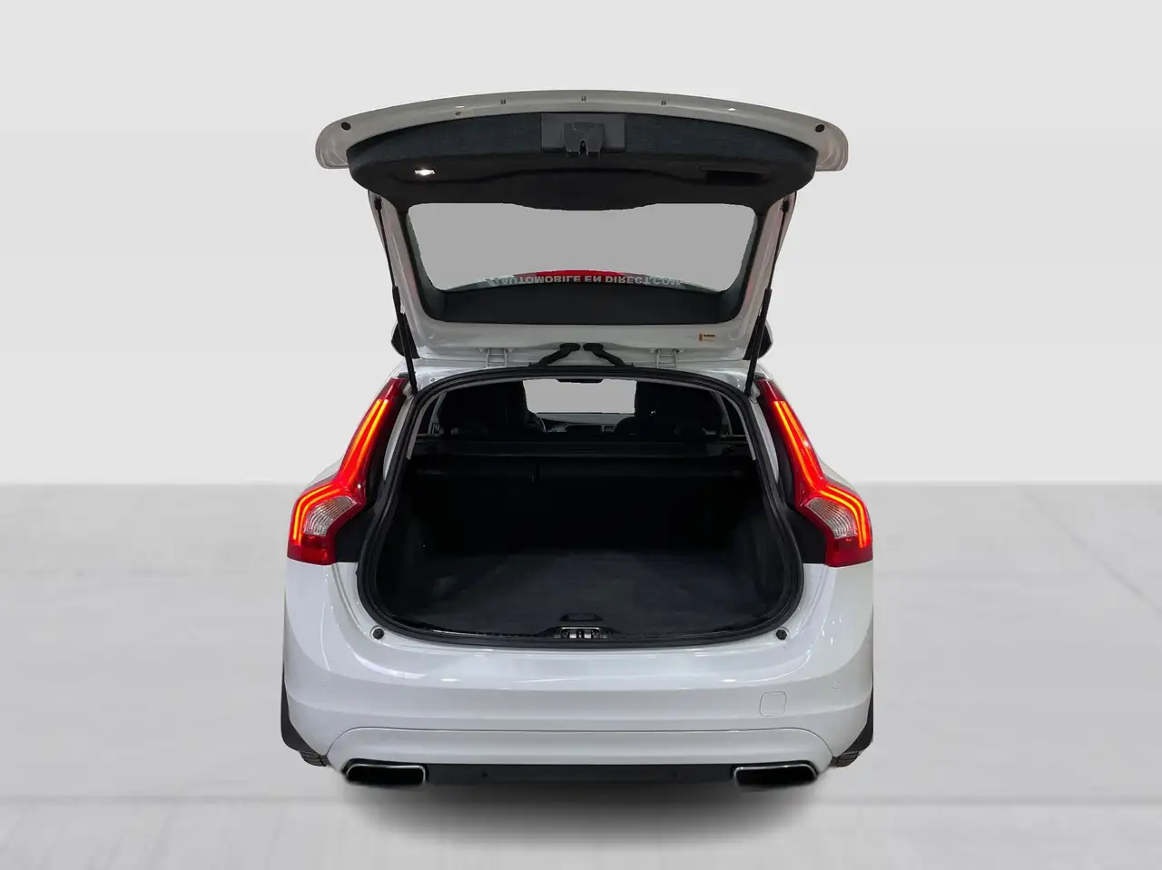 Volvo V60 снимка Volvo V60