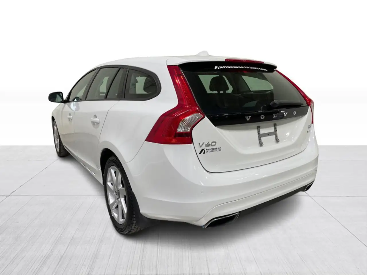 Volvo V60 снимка Volvo V60