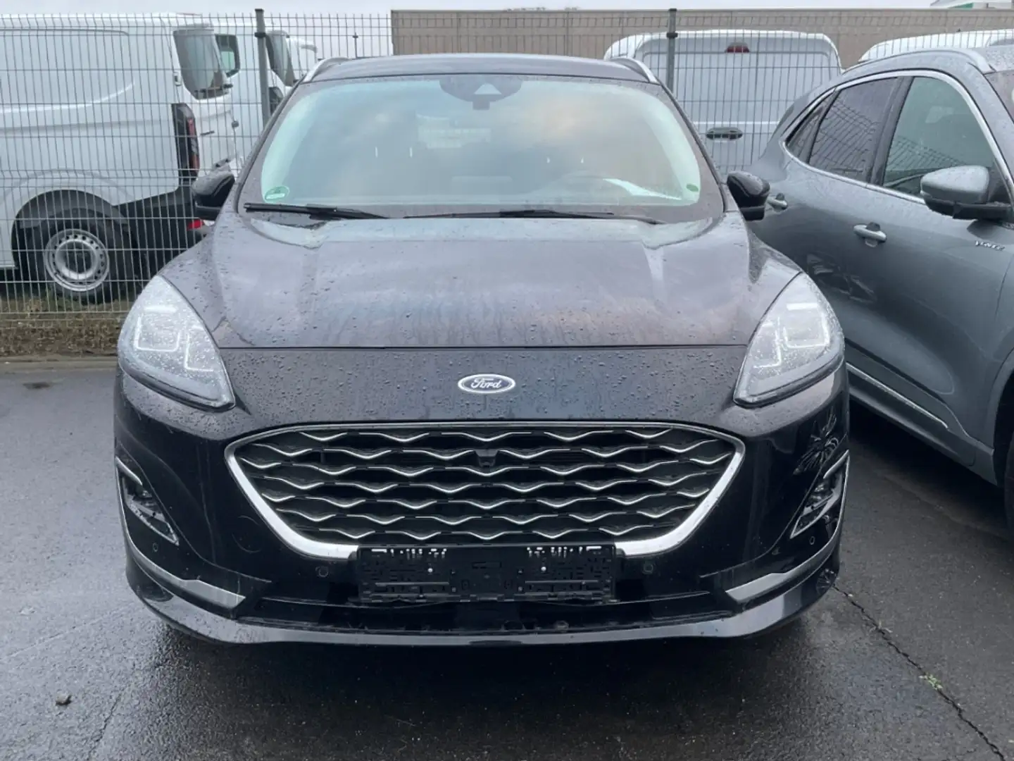 Ford Kuga Plug-In Hybrid Vignale Head-Up-Display. NAVI. PDC. Černá - 2