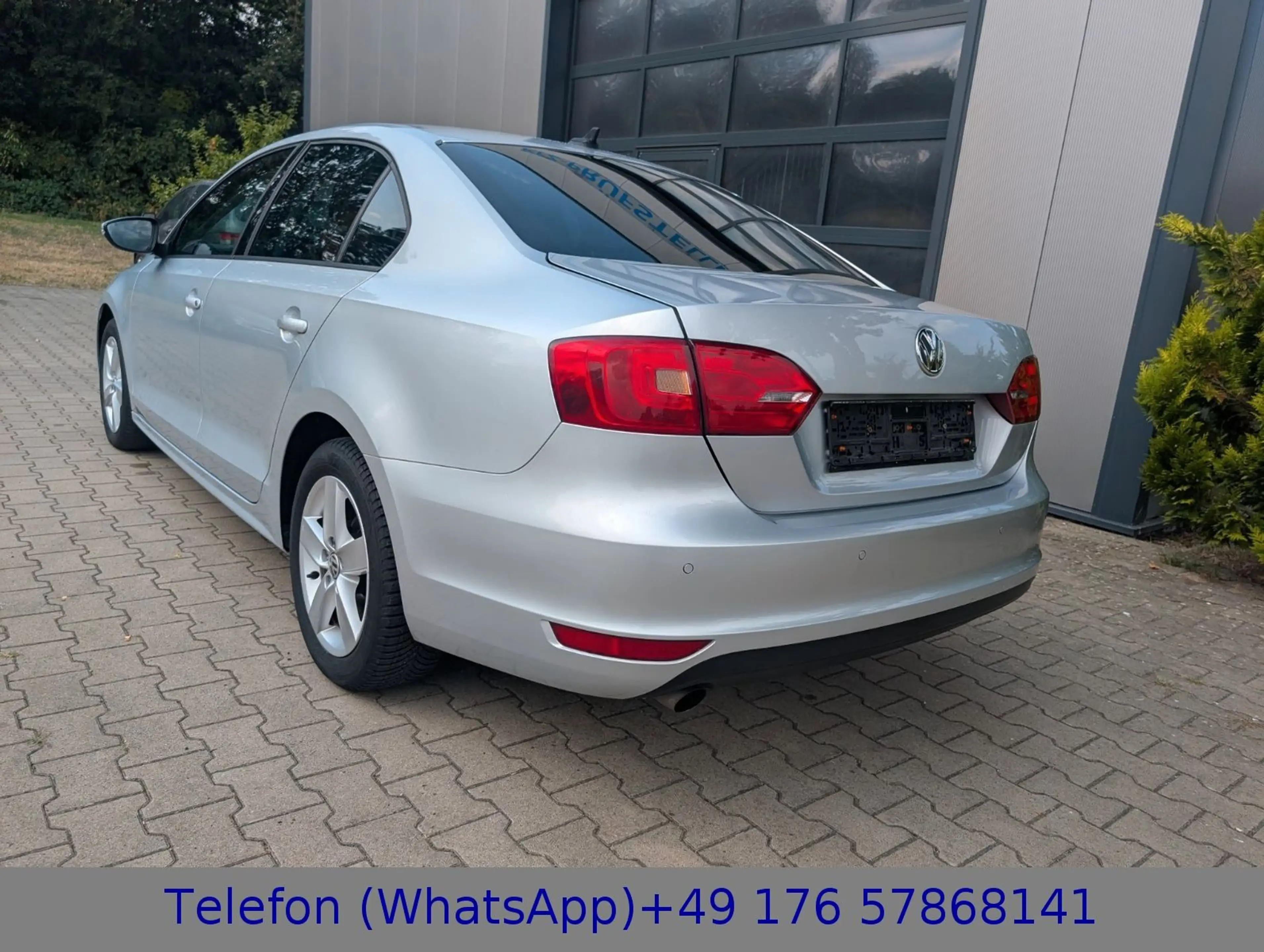 Volkswagen Jetta VI Comfortline Navi — photo 3