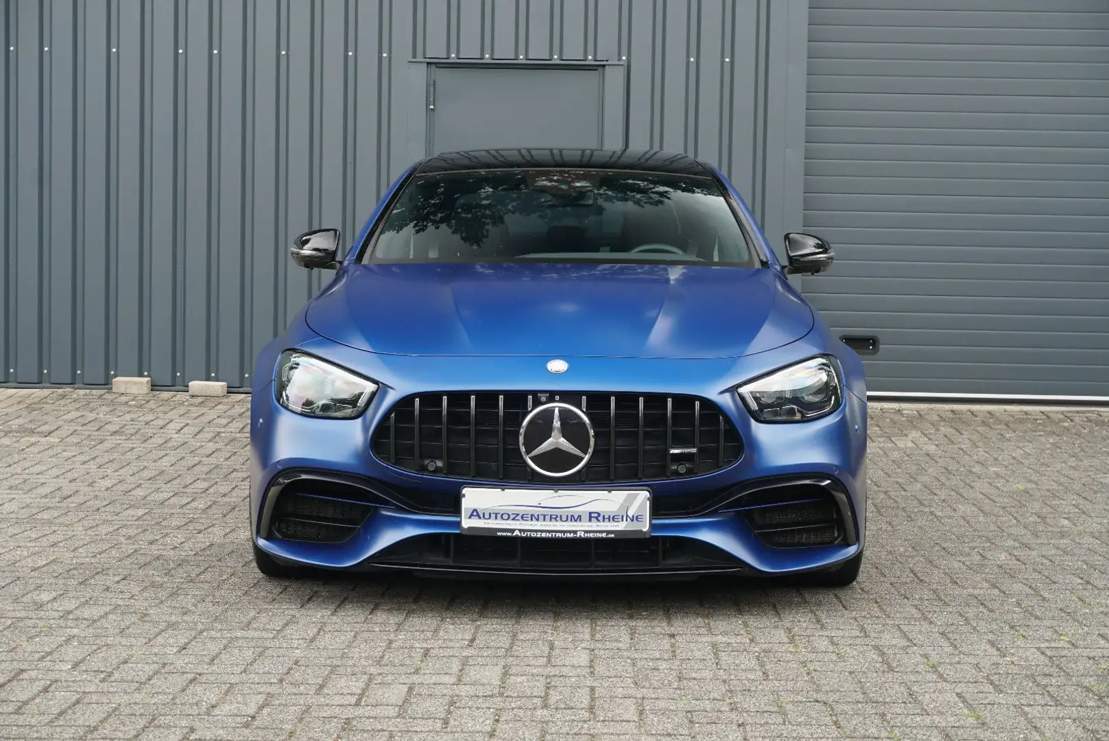 Mercedes-Benz E 63 AMG E 63S AMG 4Matic+ PANO Night Multibeam ACC 360° Bleu - 2