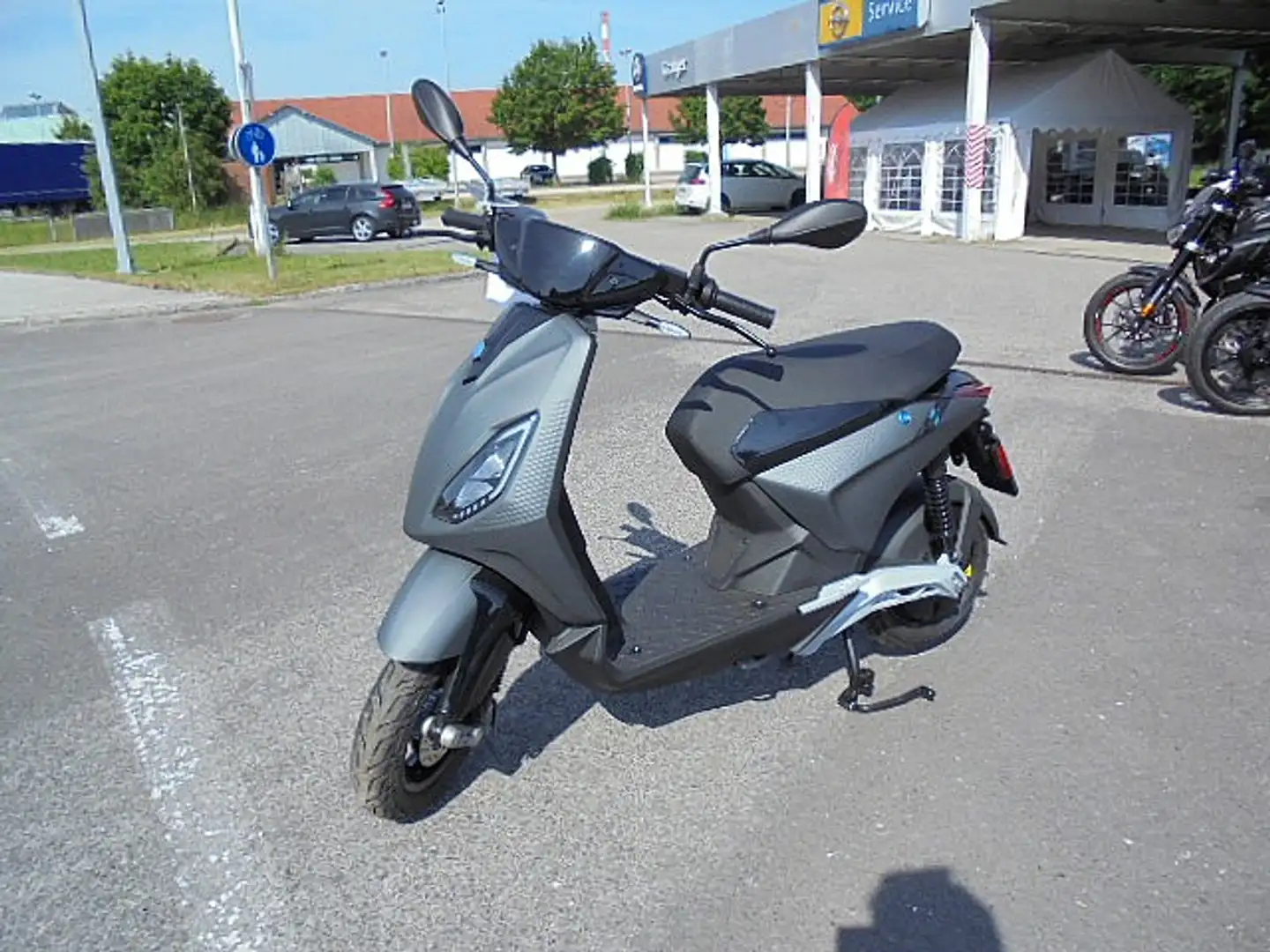 Piaggio ONE Active L3 60km/h ELEKTRO MIT NEUER FÖRDERUNG! Gris - 1