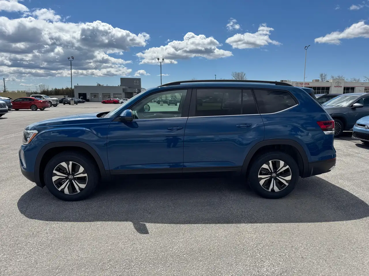 Volkswagen Atlas снимка Volkswagen Atlas