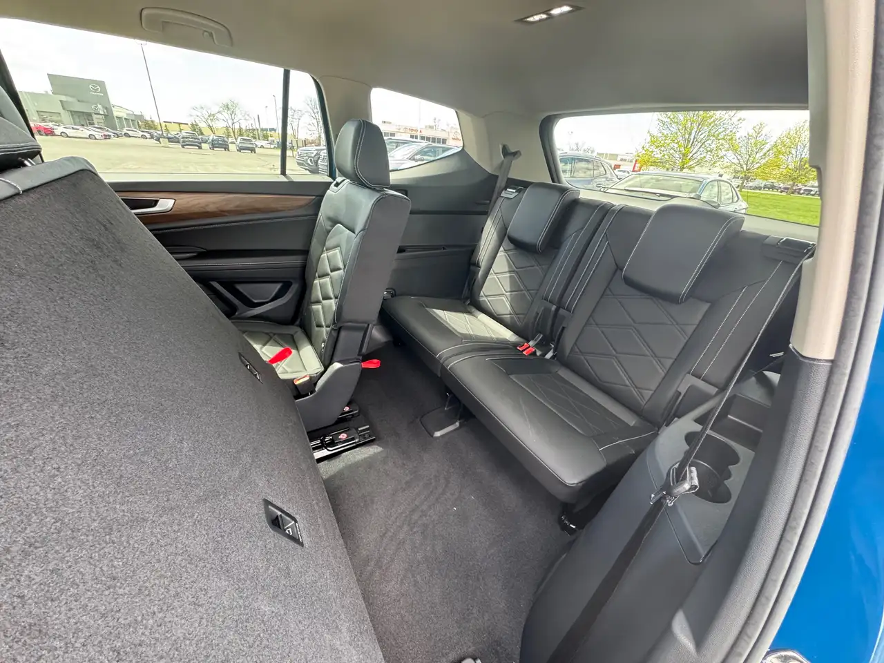 Volkswagen Atlas снимка Volkswagen Atlas