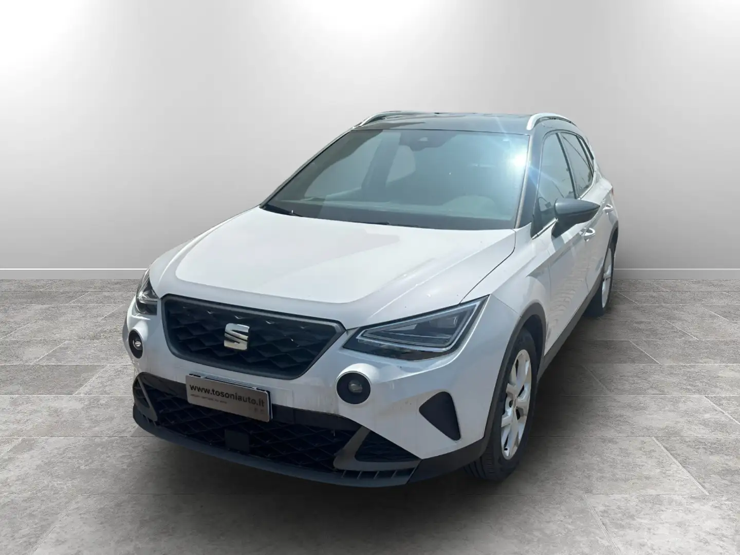 SEAT Arona 1.0 ecotsi FR 95cv Bianco - 1