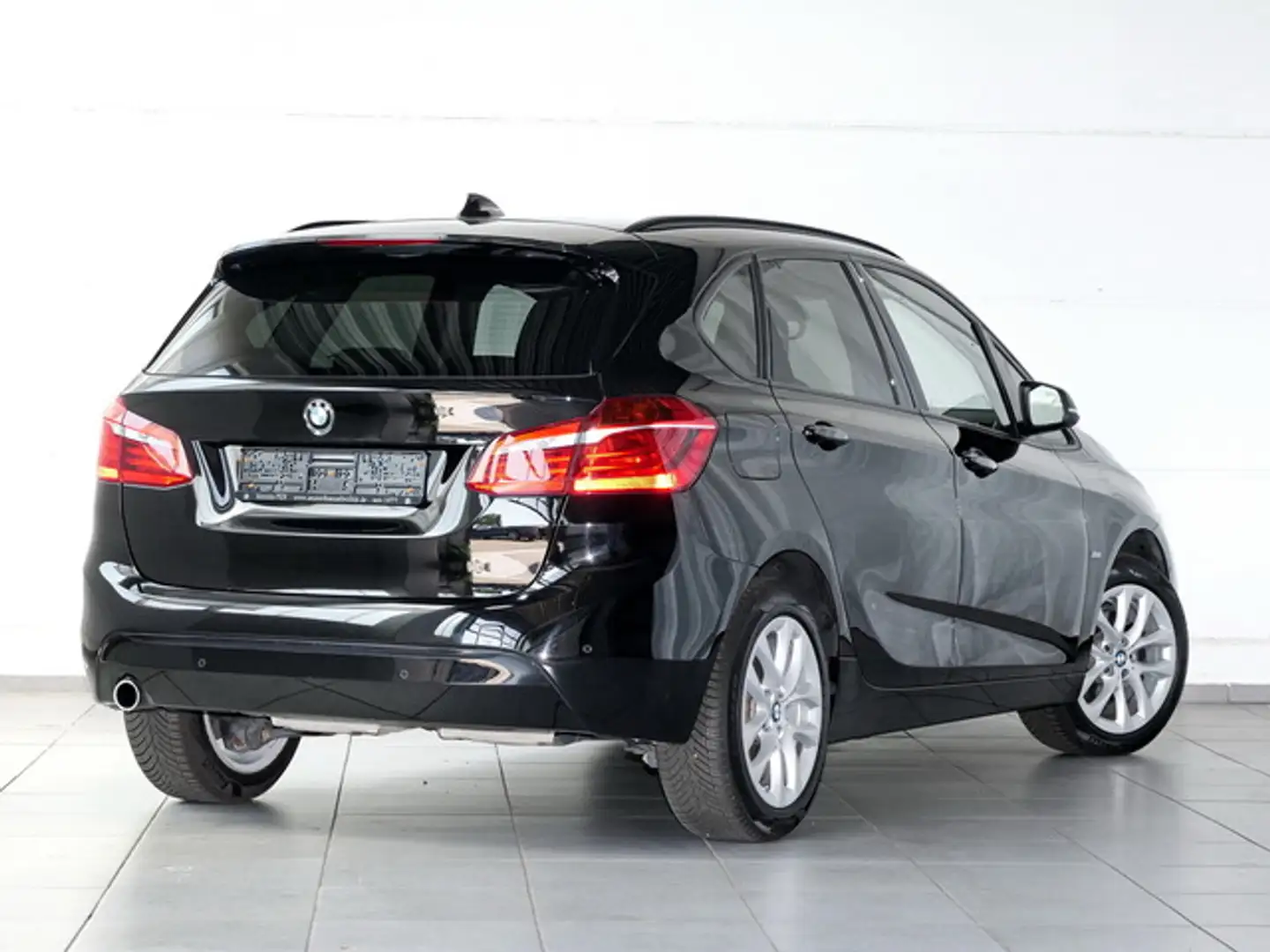 BMW 218 Active Tourer i Sport Line Klimaa. Navi PDC NSW Zwart - 2