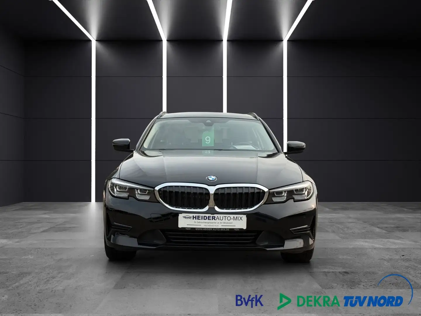 BMW 318 d Touring VIRTUAL|NAVI|TEMPOMAT|LED|SHZ|PDC Schwarz - 2
