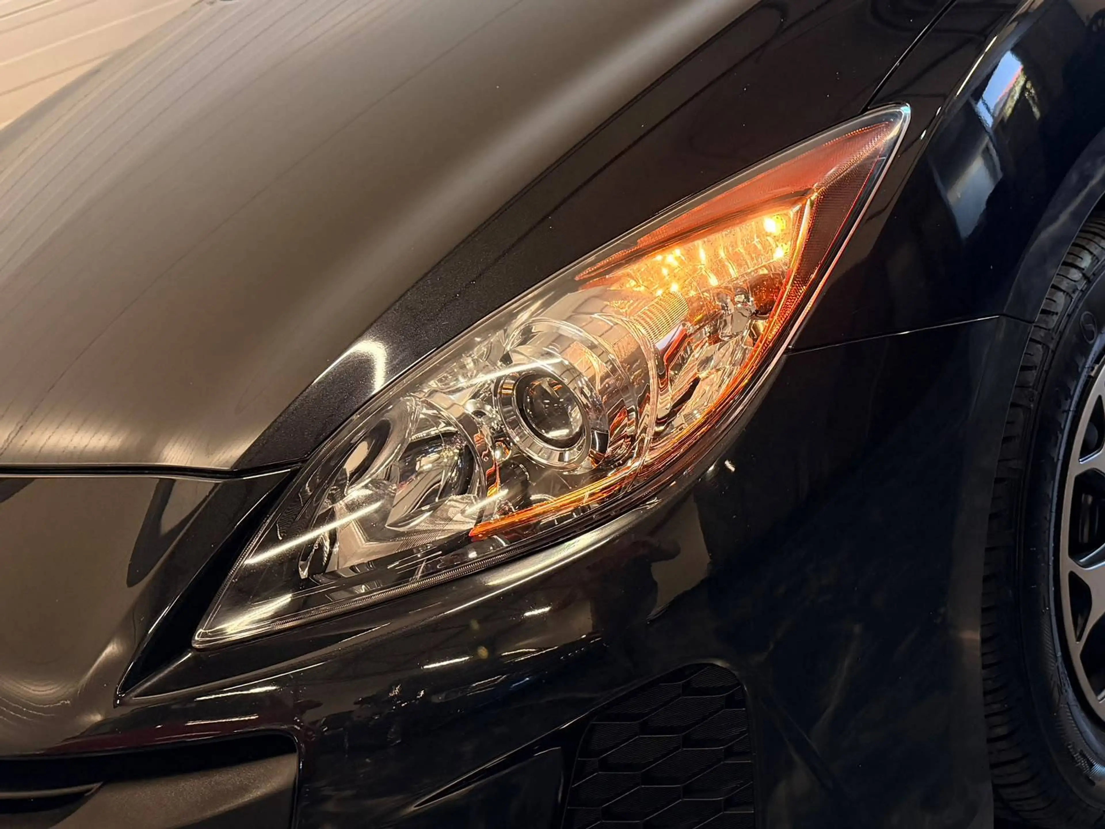 Mazda 3 1.6 CD Diesel Prime-Line — photo 12