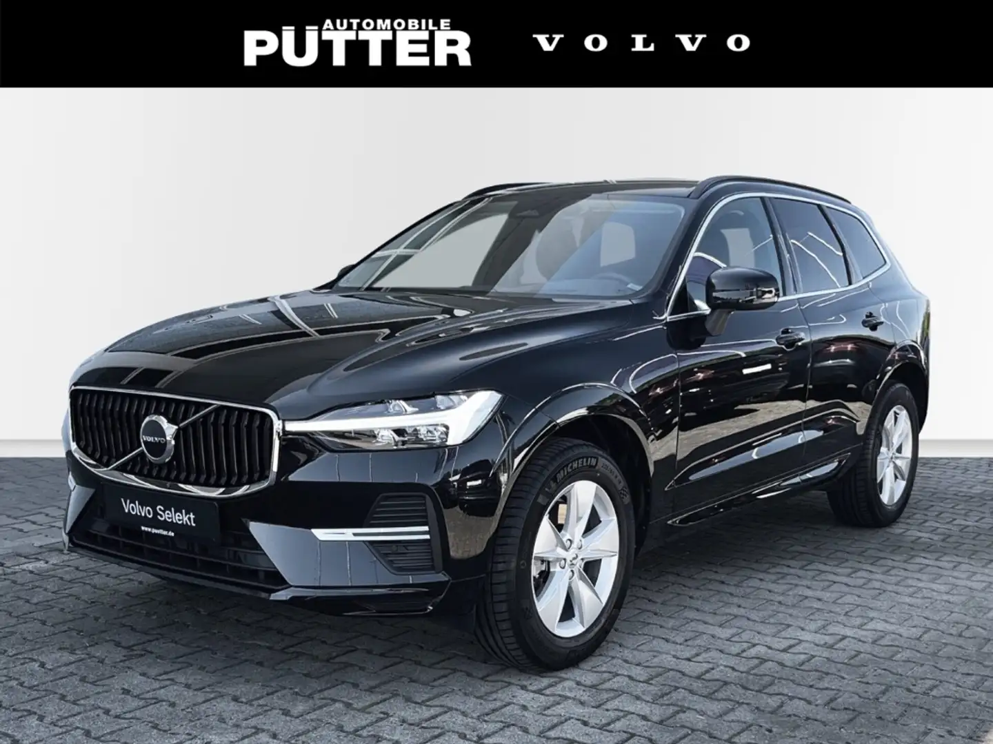 Volvo XC60 B4 Benzin Momentum Pro 18'' AHK HUD SHZ Rückfahrka Noir - 1