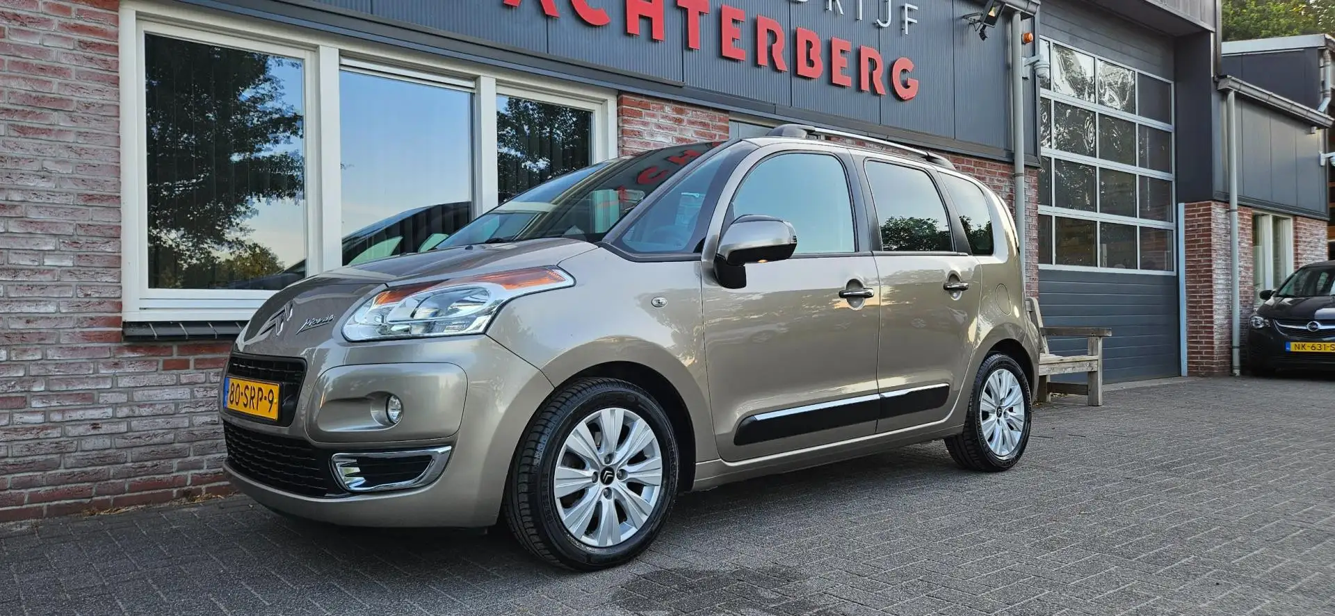 Citroen C3 Picasso 1.6 VTi Exclusive Airco! Cruise Control! NAP! Nett Beige - 1