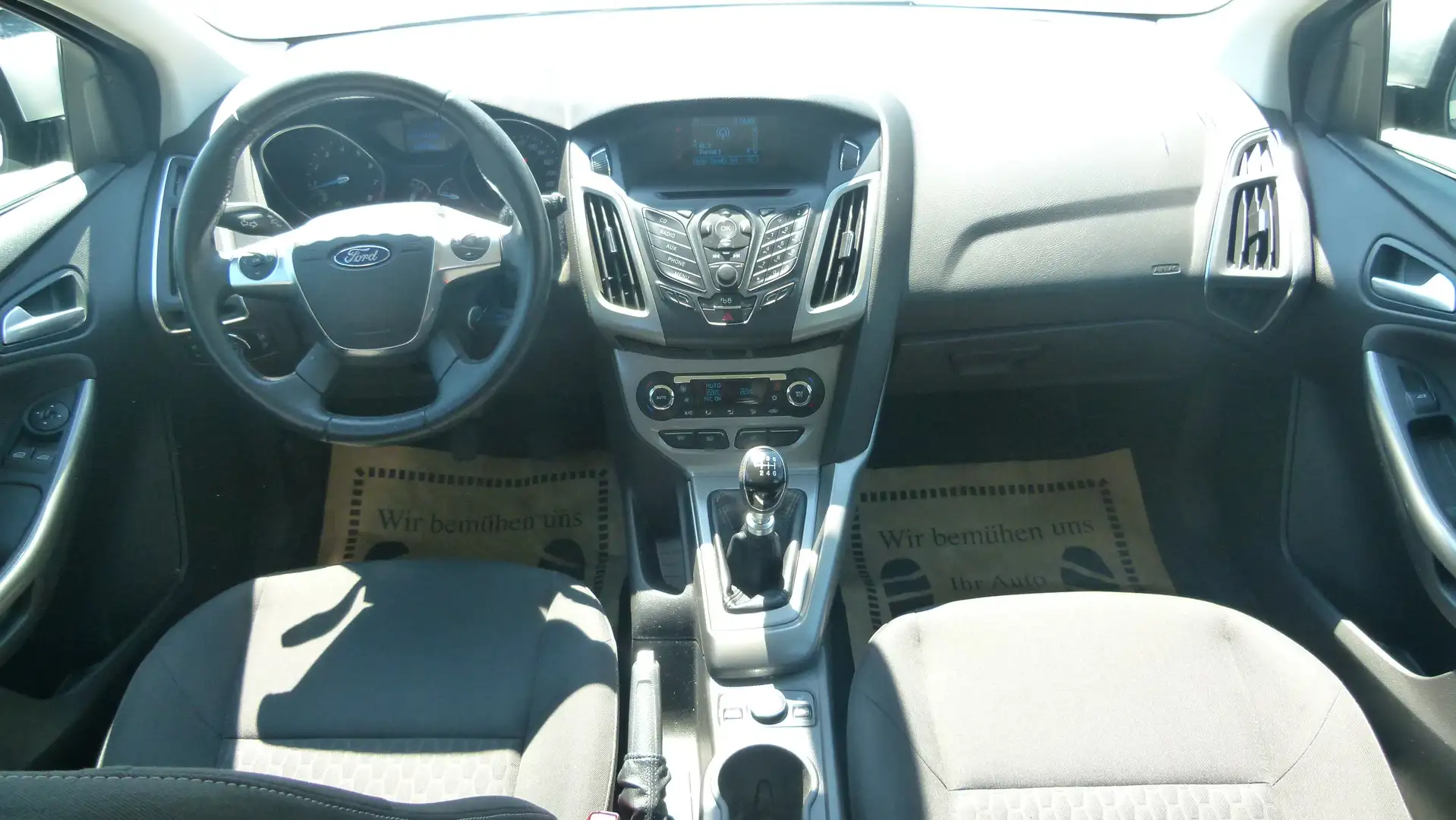 Ford Focus Traveller 1,0 *55tkm*1.BESITZ*ZAHNRIEMEN_NEU* Argent - 2