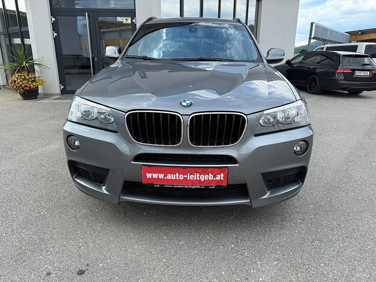 BMW X3 xDrive20d Grau - 2