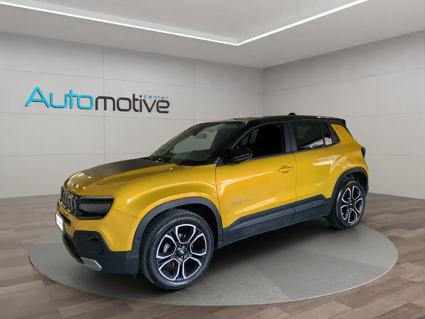 Jeep Avenger 1.2 Turbo 100 CV Summit Amarillo - 1