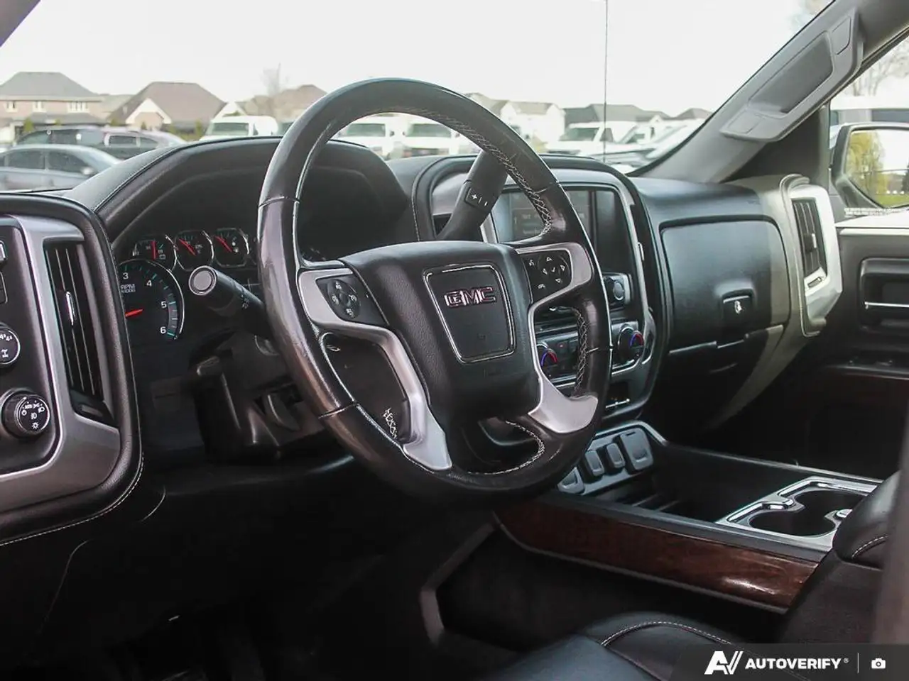 GMC Sierra 1500 снимка GMC Sierra 1500