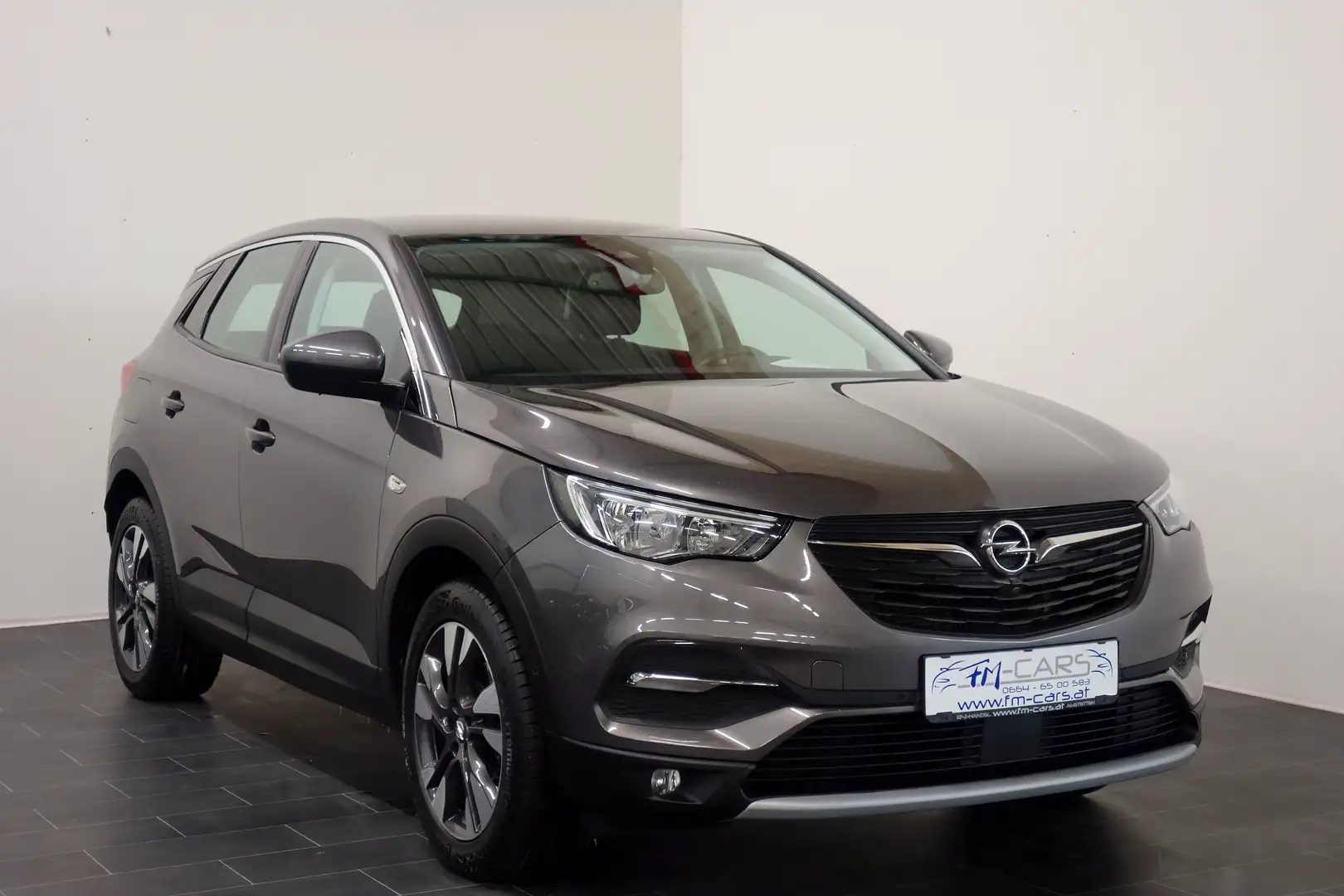 Opel Grandland X 1,5 CDTI BlueInjection Innovation *AHV*GARANTIE* Grau - 1