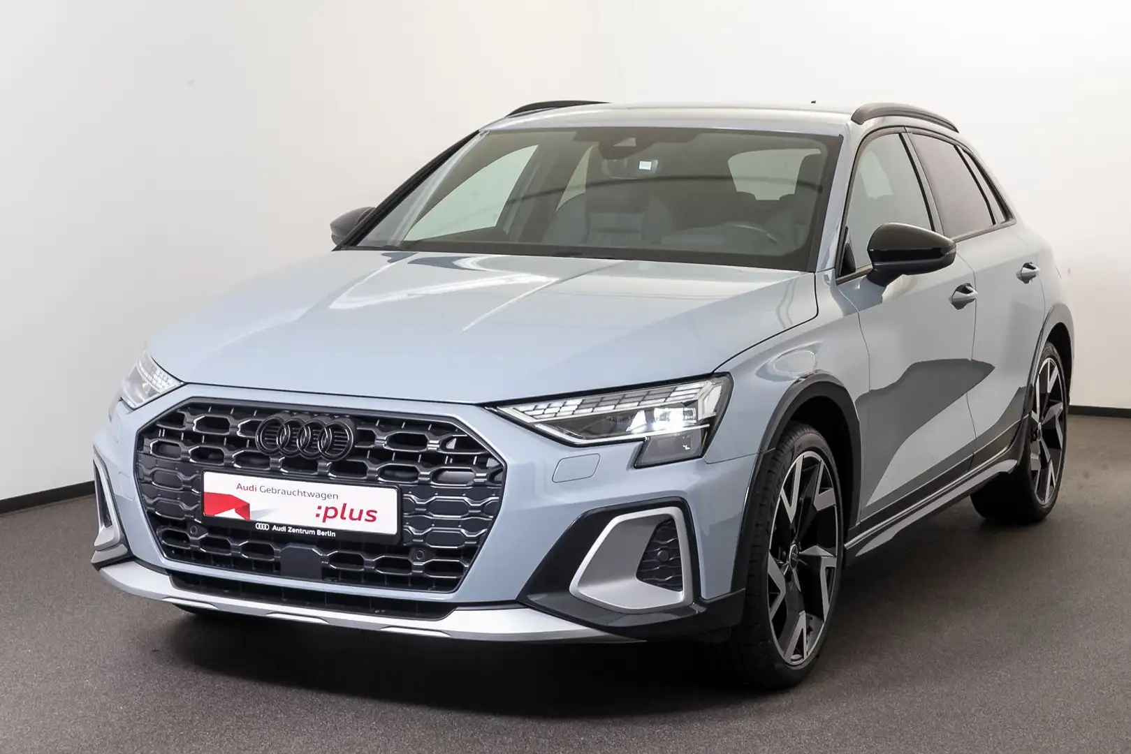 Audi A3 35 TDI S tr. RFK MATRIX HUD SONOS Grau - 2