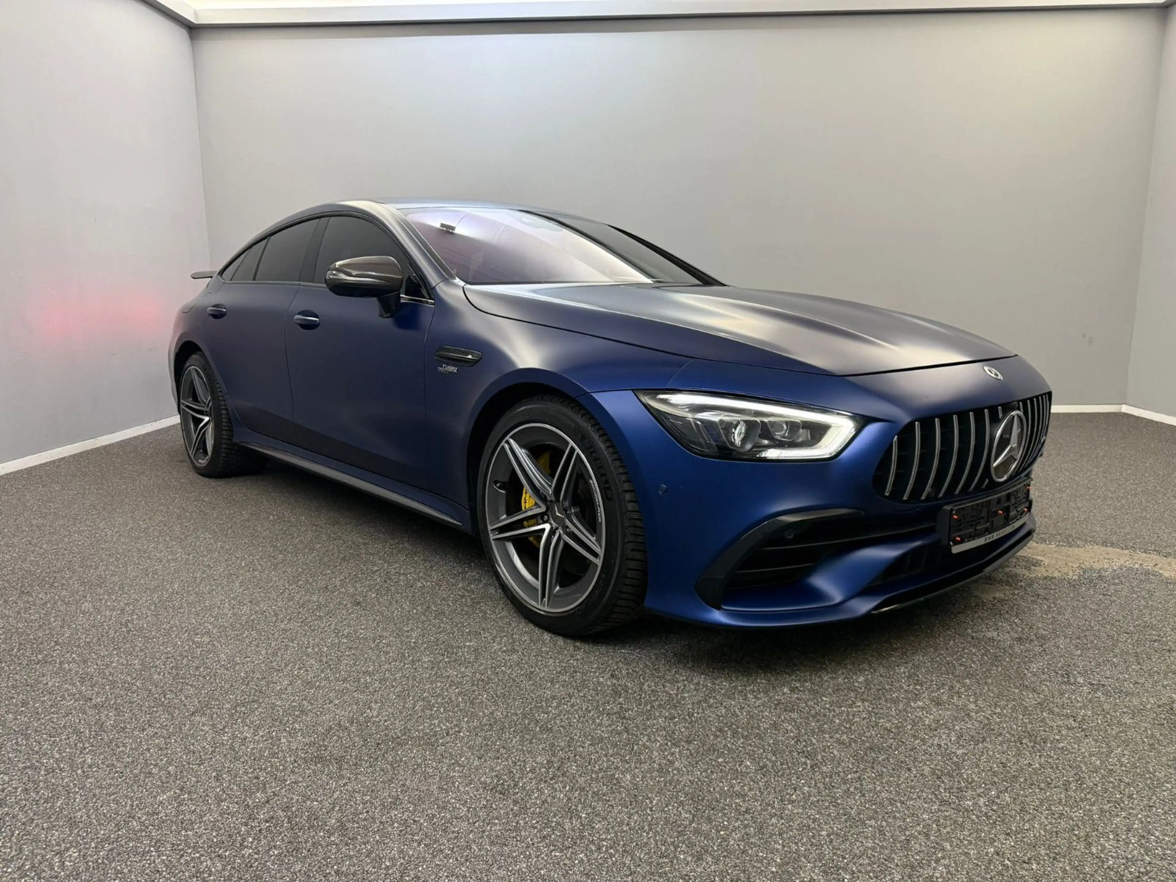 Mercedes-Benz AMG GT 43 4Matic+ CARBON*BURM*MASSAGE*MBEAM*AERO — photo 3