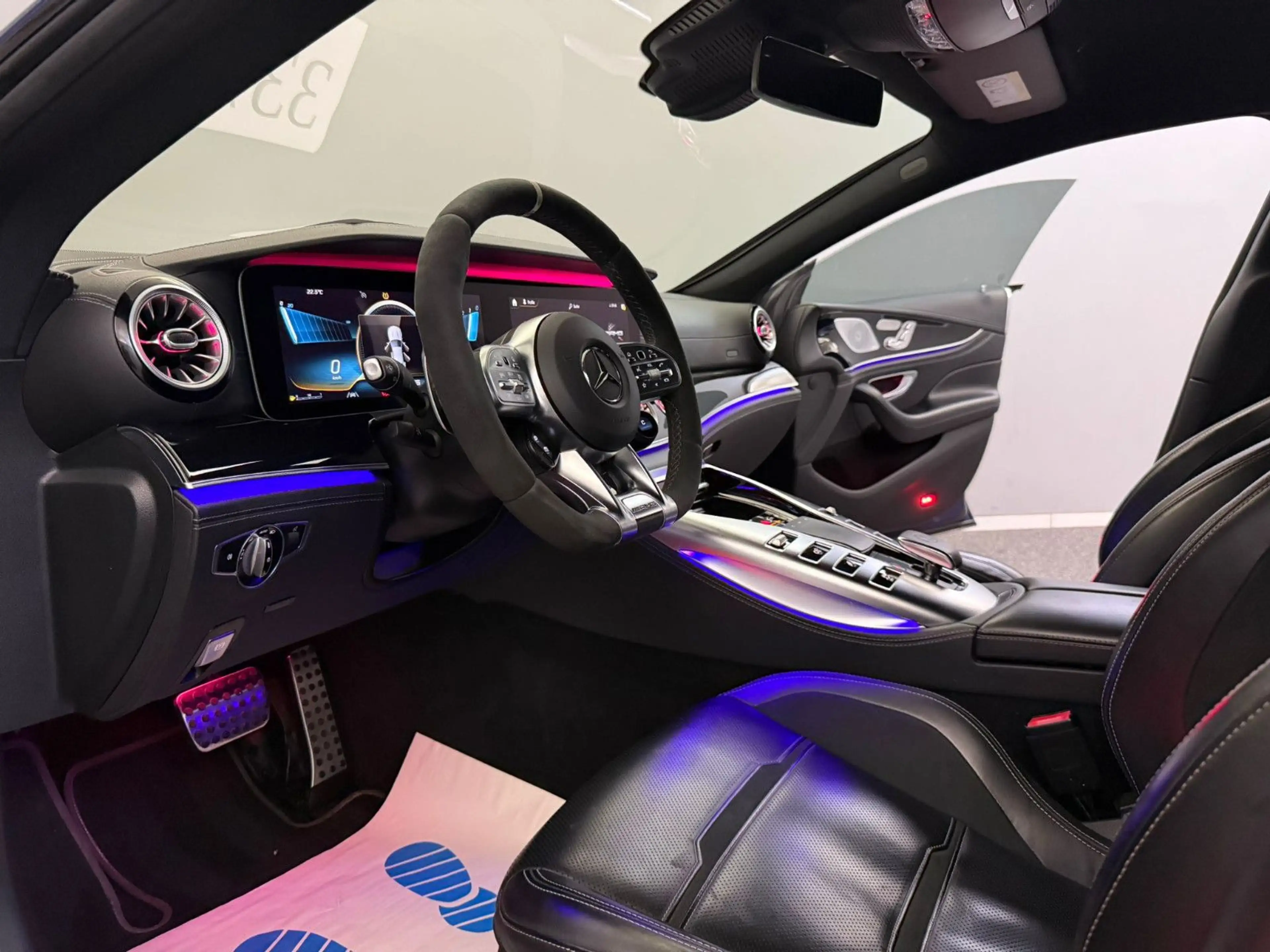 Mercedes-Benz AMG GT 43 4Matic+ CARBON*BURM*MASSAGE*MBEAM*AERO — photo 13