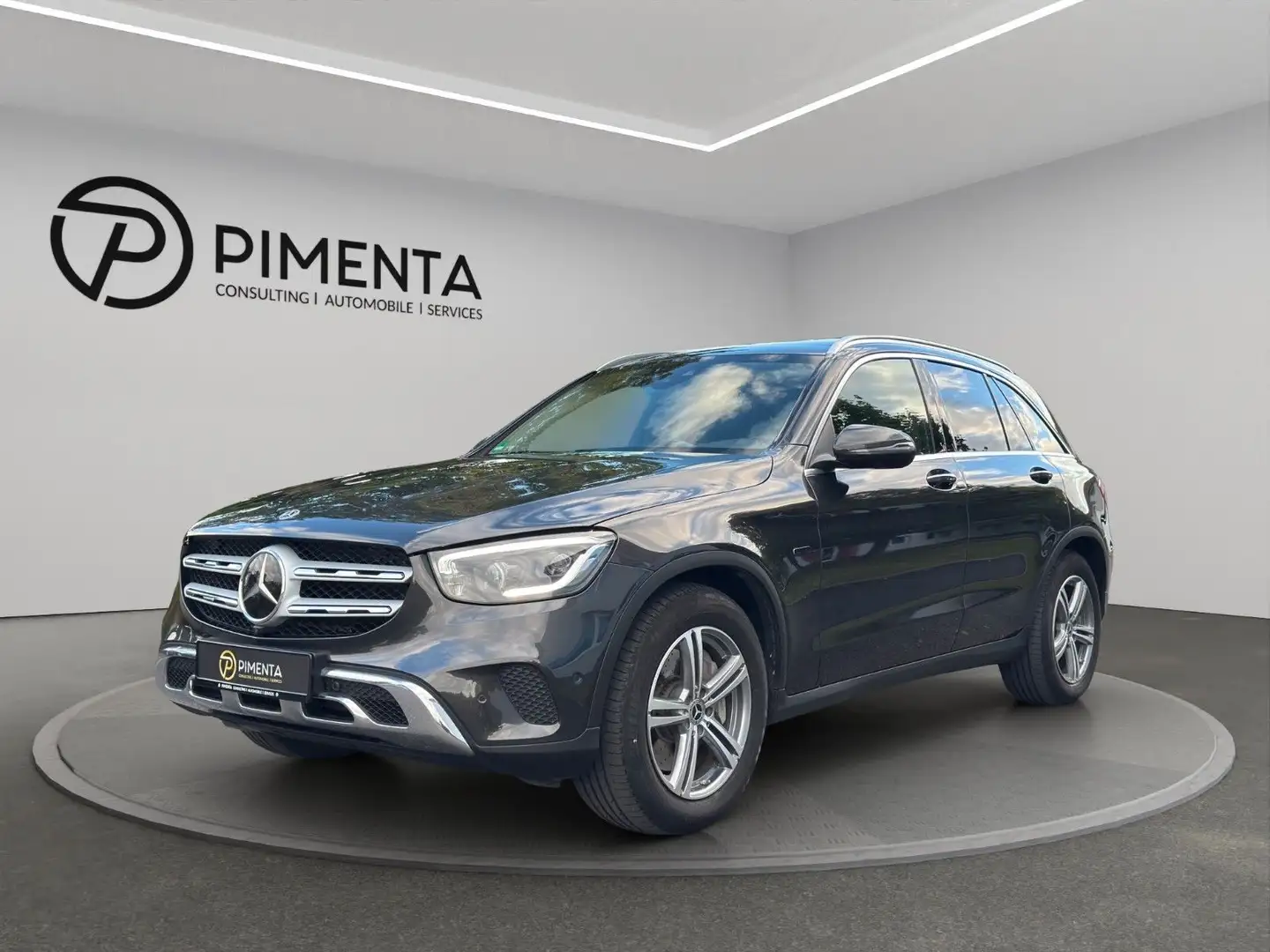 Mercedes-Benz GLC 300 de 4Matic*VOLL*PANO*BURM*AHK*LEDER Gris - 1