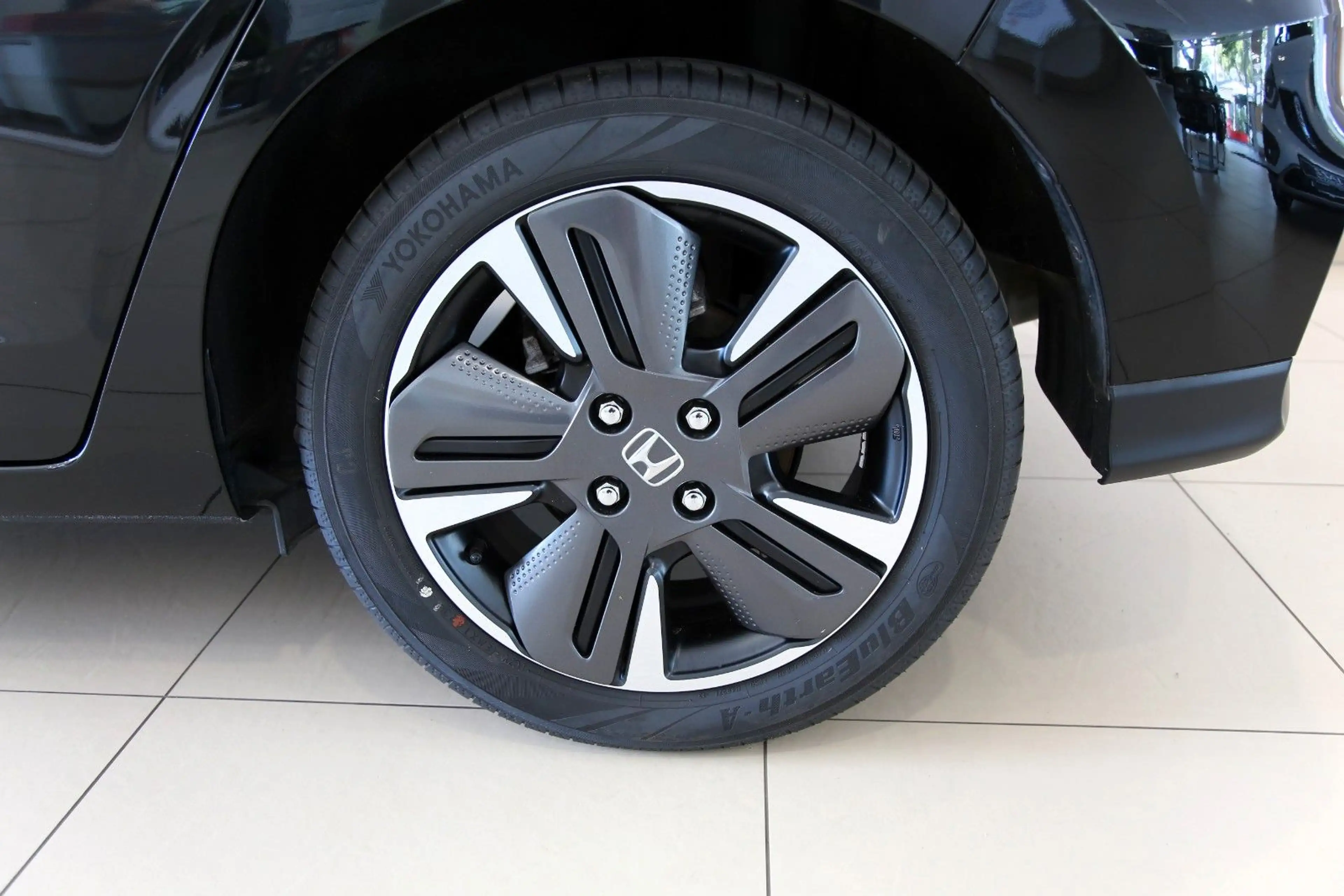 Honda Jazz 1.5 i-MMD Hybrid Advance RFK SHZ LHZ DAB — photo 4