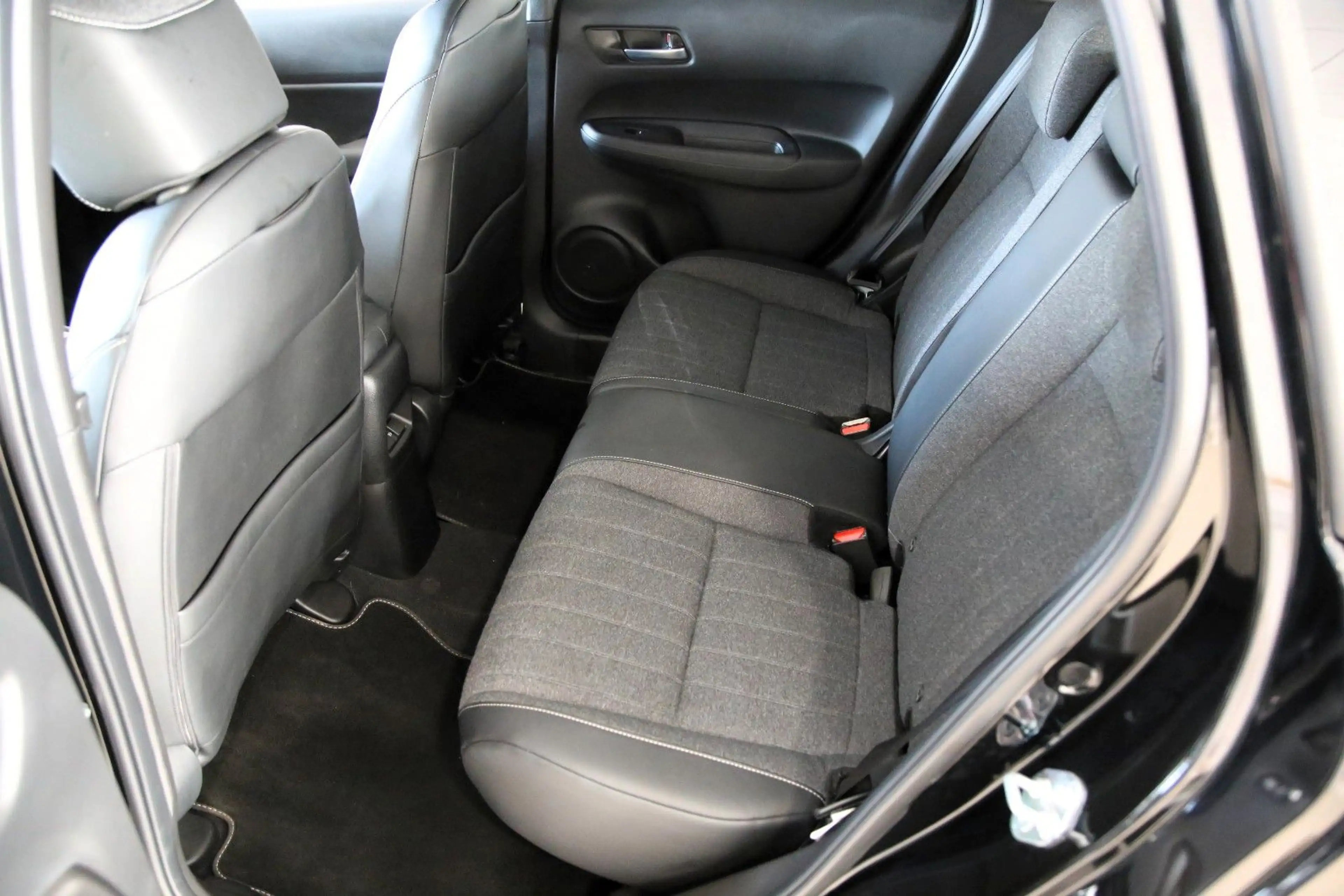 Honda Jazz 1.5 i-MMD Hybrid Advance RFK SHZ LHZ DAB — photo 6