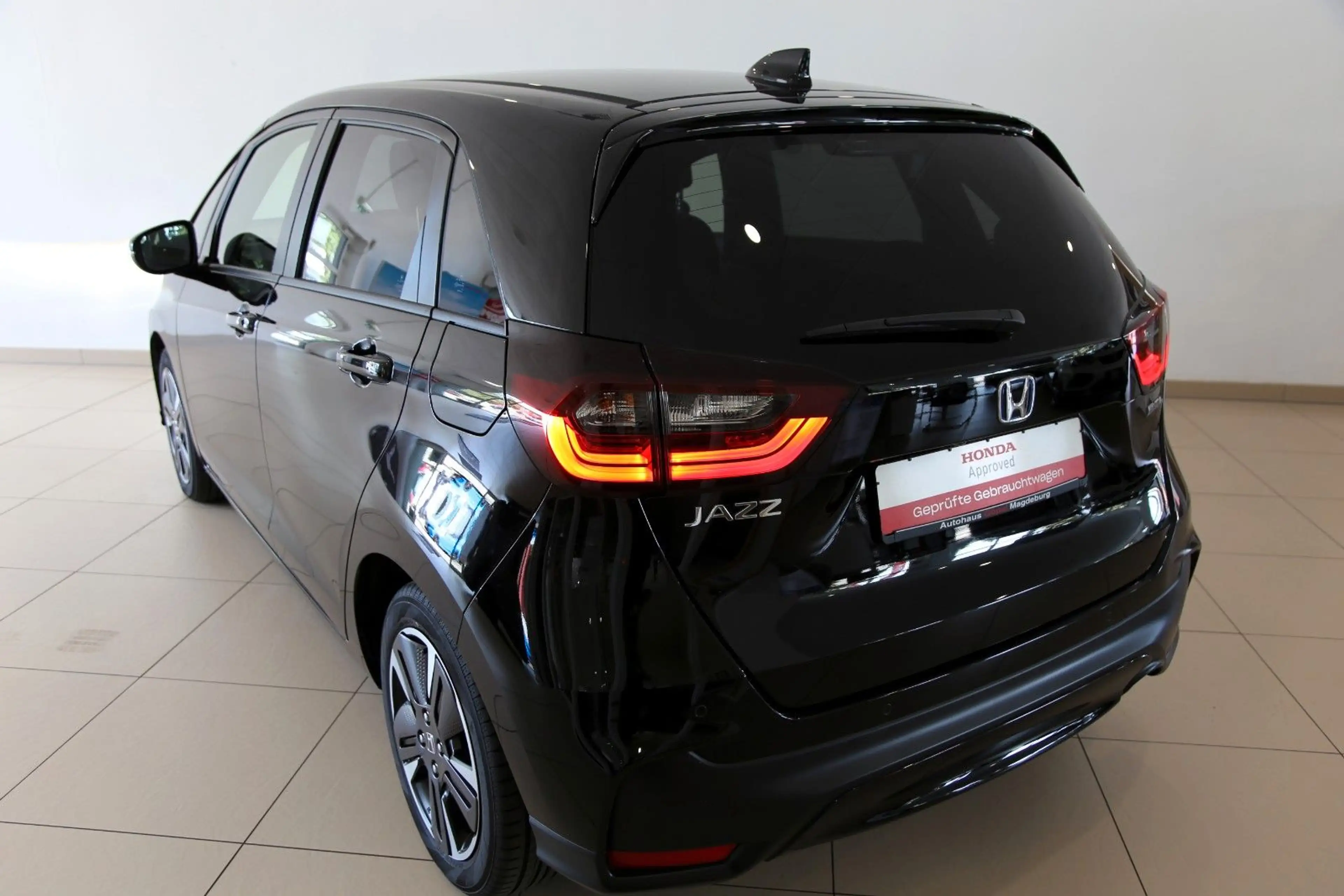 Honda Jazz 1.5 i-MMD Hybrid Advance RFK SHZ LHZ DAB — photo 2