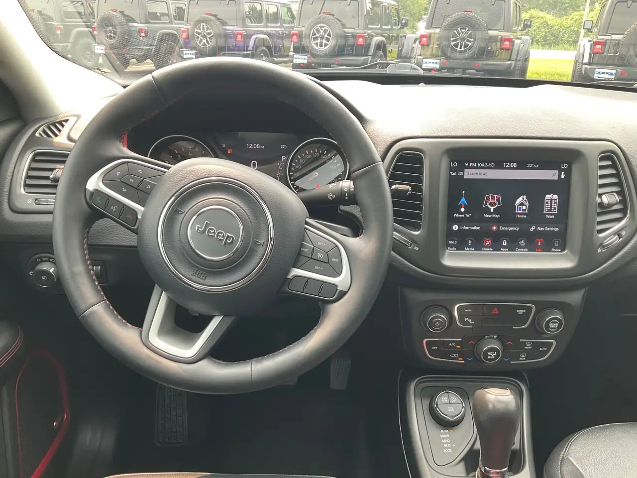 Jeep Compass photo Jeep Compass