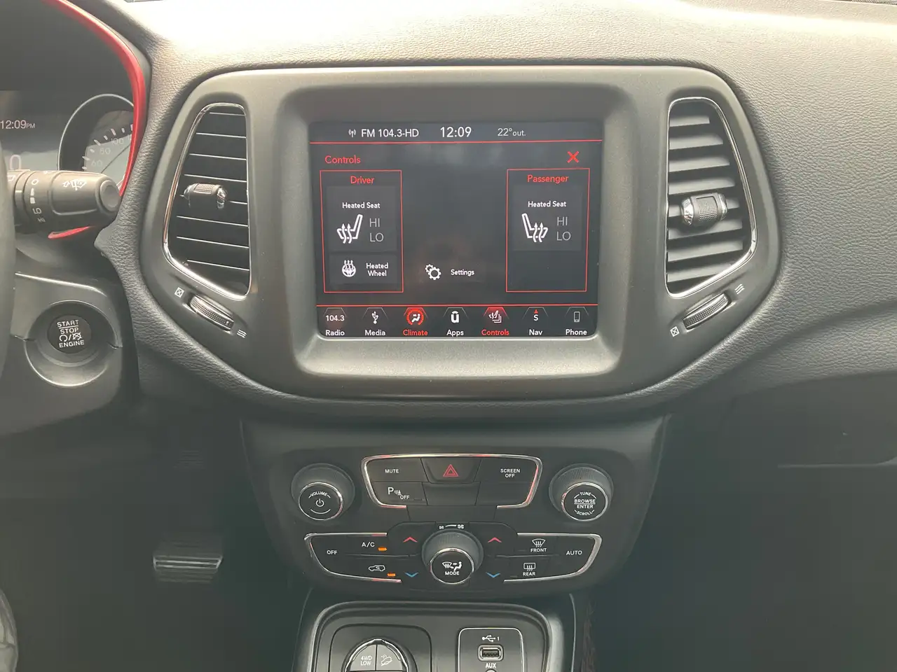 Jeep Compass photo Jeep Compass