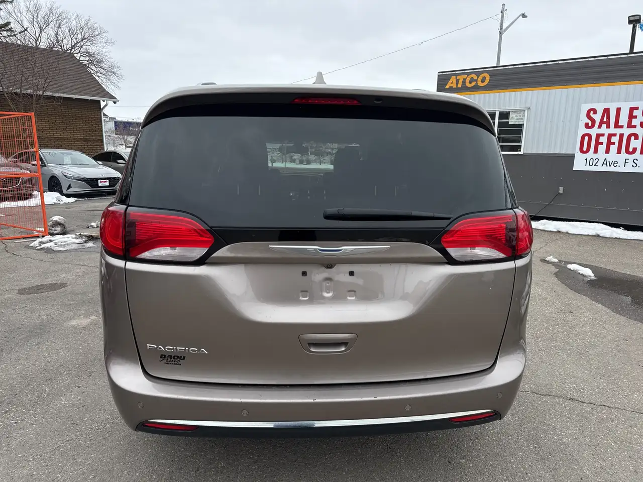 Chrysler Pacifica photo Chrysler Pacifica