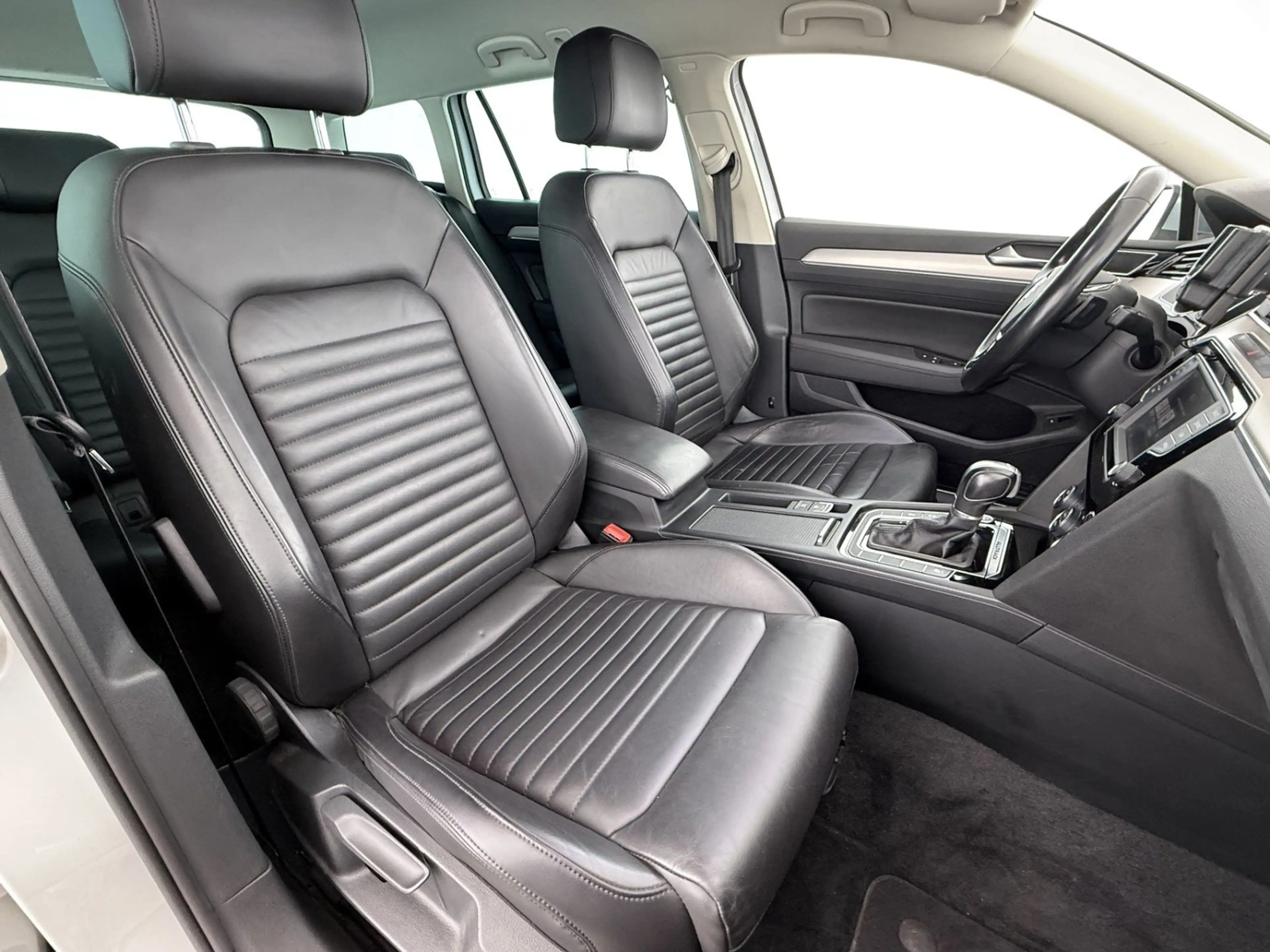 Volkswagen Passat Alltrack Passat Variant 2.0 TDI 4Motion Alltrack Aut LED — photo 15