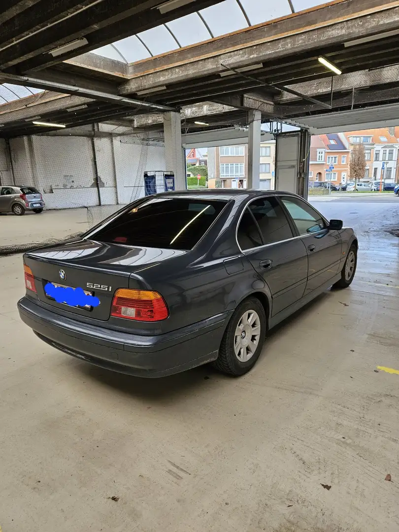 BMW 525 525iA - 2
