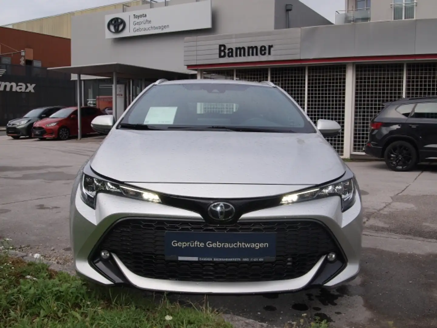 Toyota Corolla Corolla TS 1,2 Turbo  + Driver Assist Silber - 2