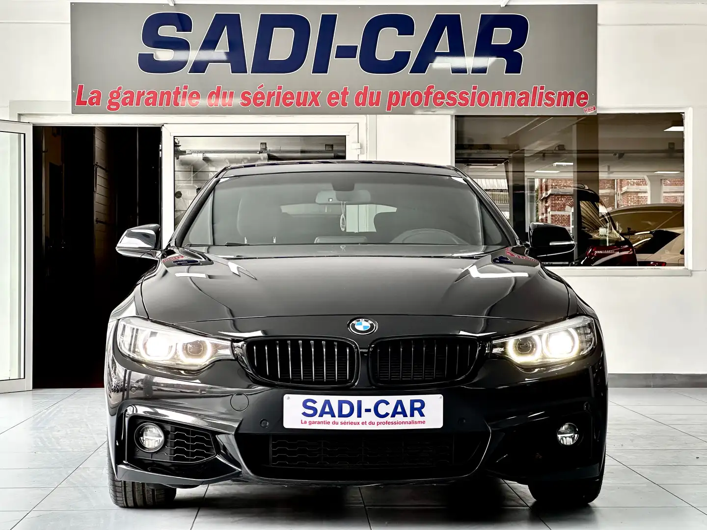 BMW 418 iA 136cv Gran Coupé - M SPORT EDITION Zwart - 2