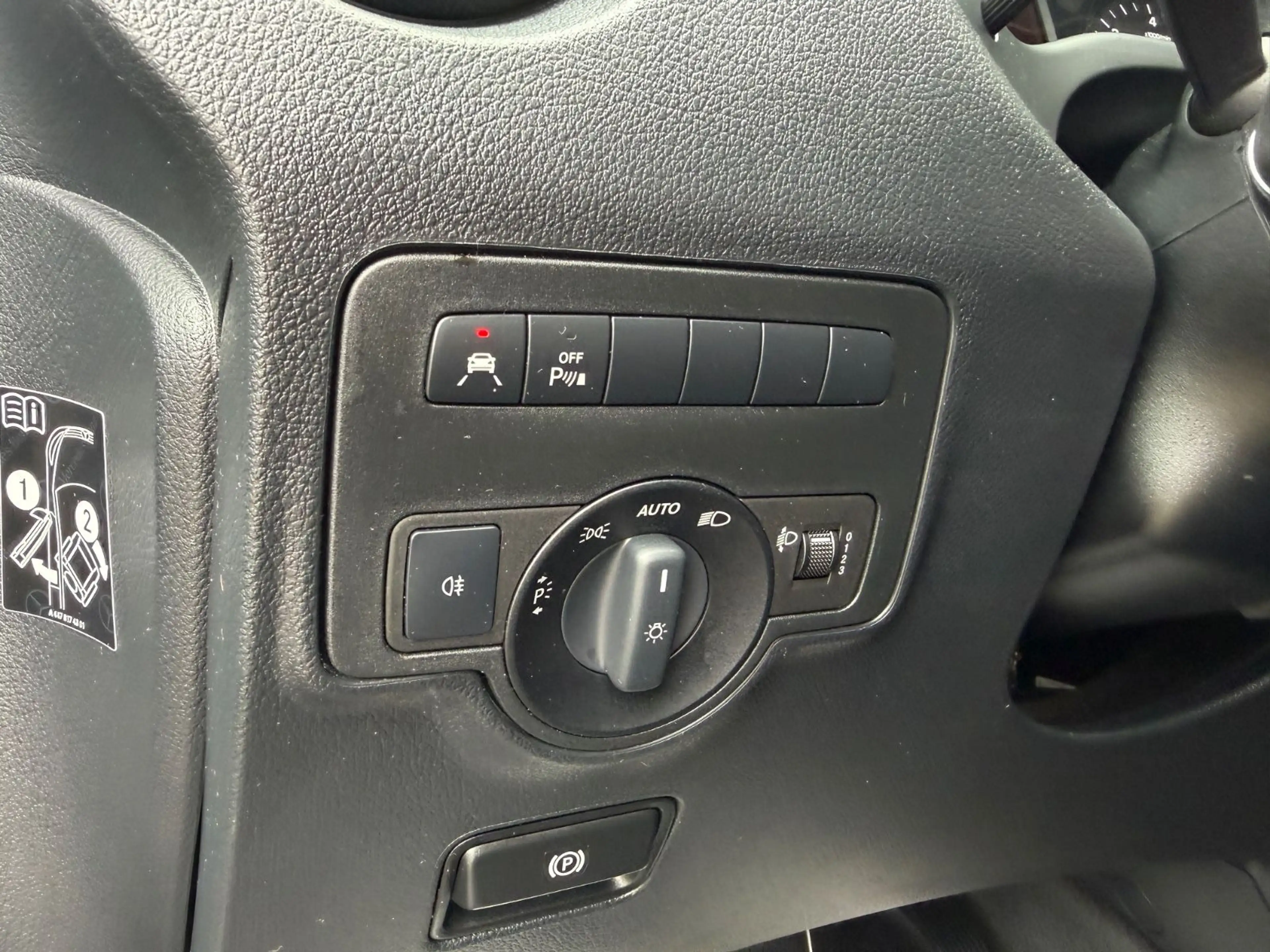 Mercedes-Benz Vito Tourer 116 CDI RWD lang Edition — photo 19