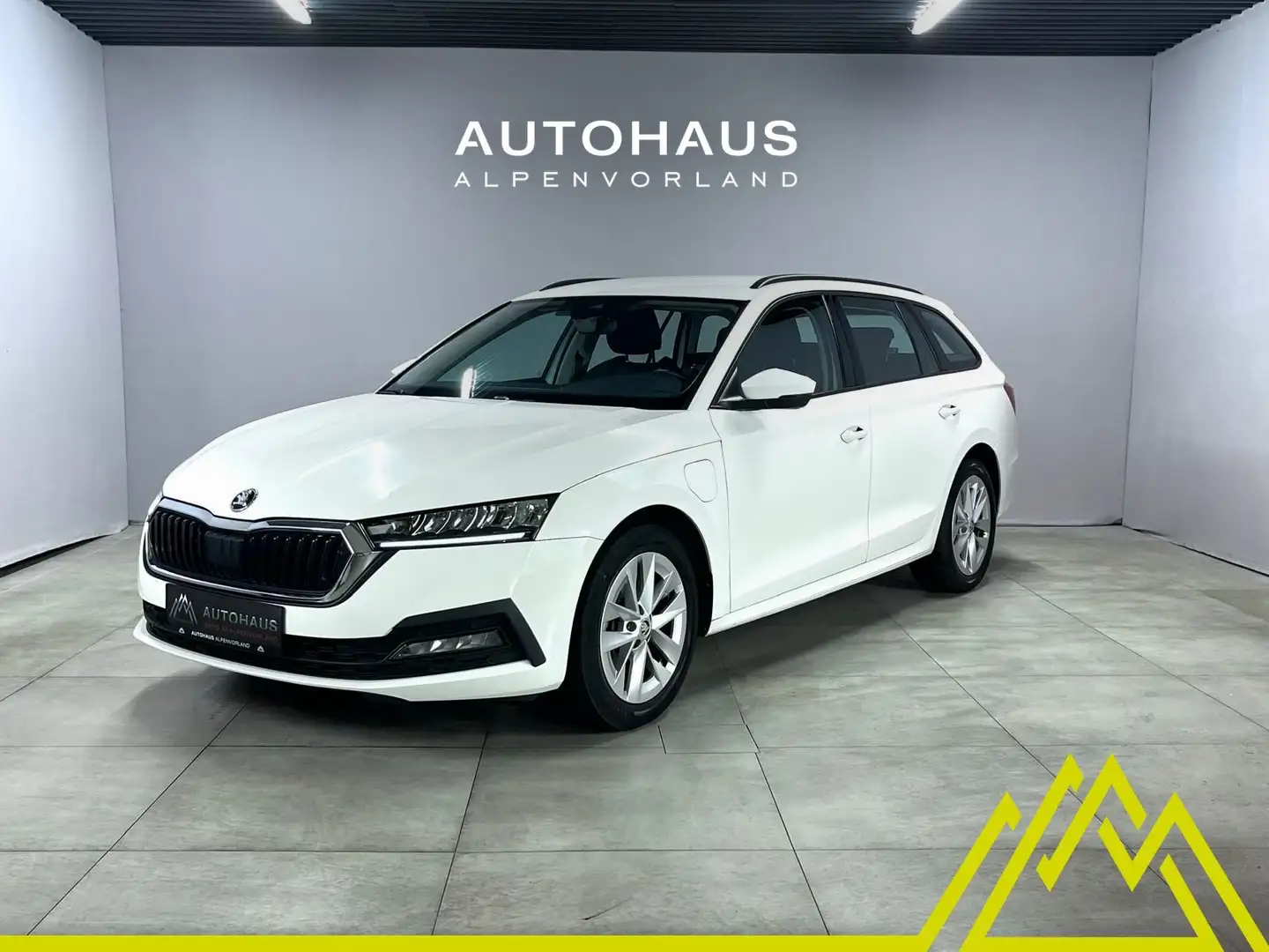 Skoda Octavia Combi 1,5 iV Style DSG ***LED | ACC*** Weiß - 1