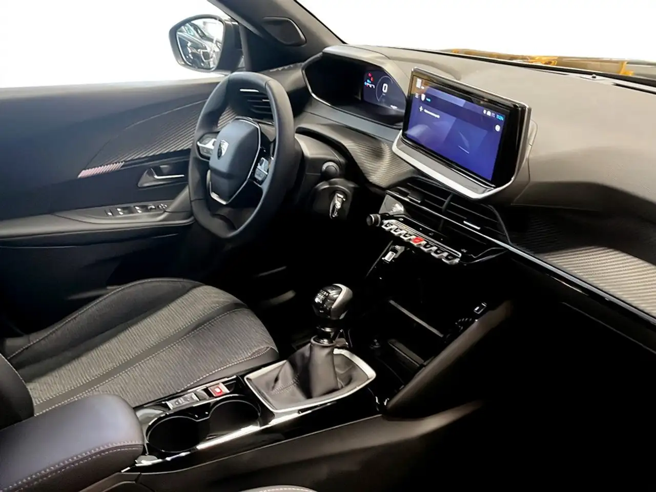 Peugeot 2008 2008 1.2 Puretech Allure 16