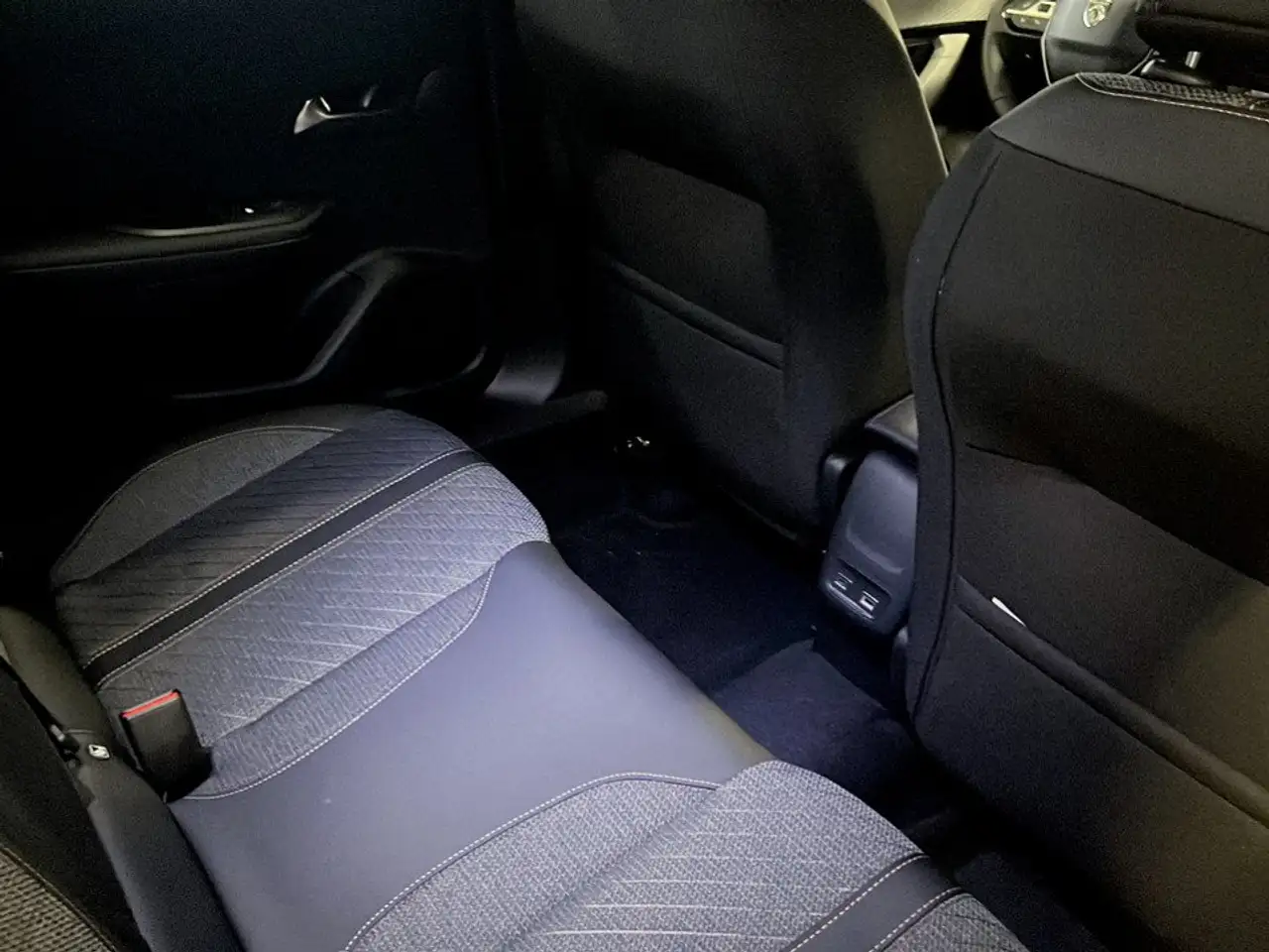 Peugeot 2008 2008 1.2 Puretech Allure 15