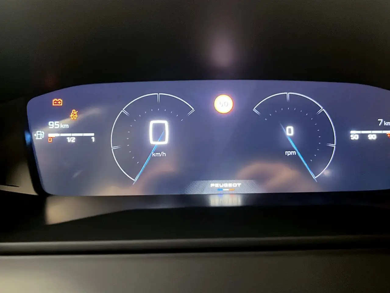 Peugeot 2008 2008 1.2 Puretech Allure 9