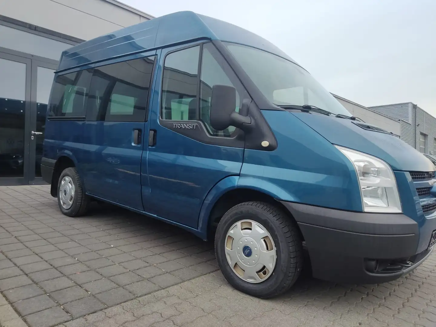 Ford Transit Bus 300S HC2.2 TÜV neu Behindertengerecht Bleu - 2