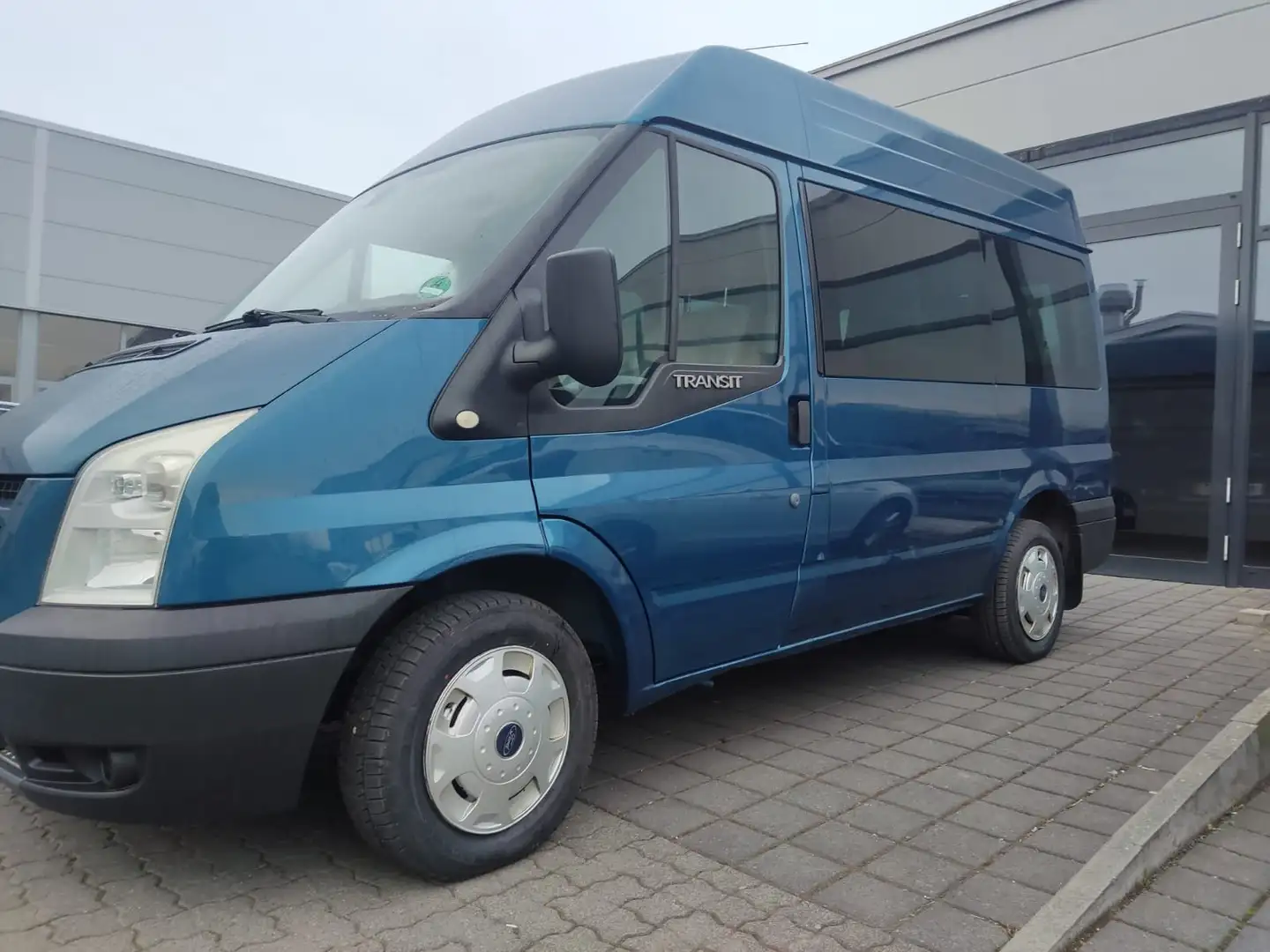 Ford Transit Bus 300S HC2.2 TÜV neu Behindertengerecht Kék - 1