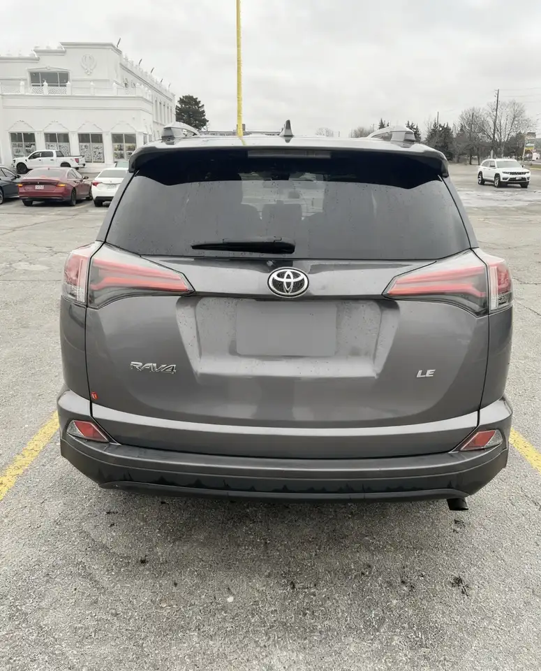 Toyota RAV 4 снимка Toyota RAV 4