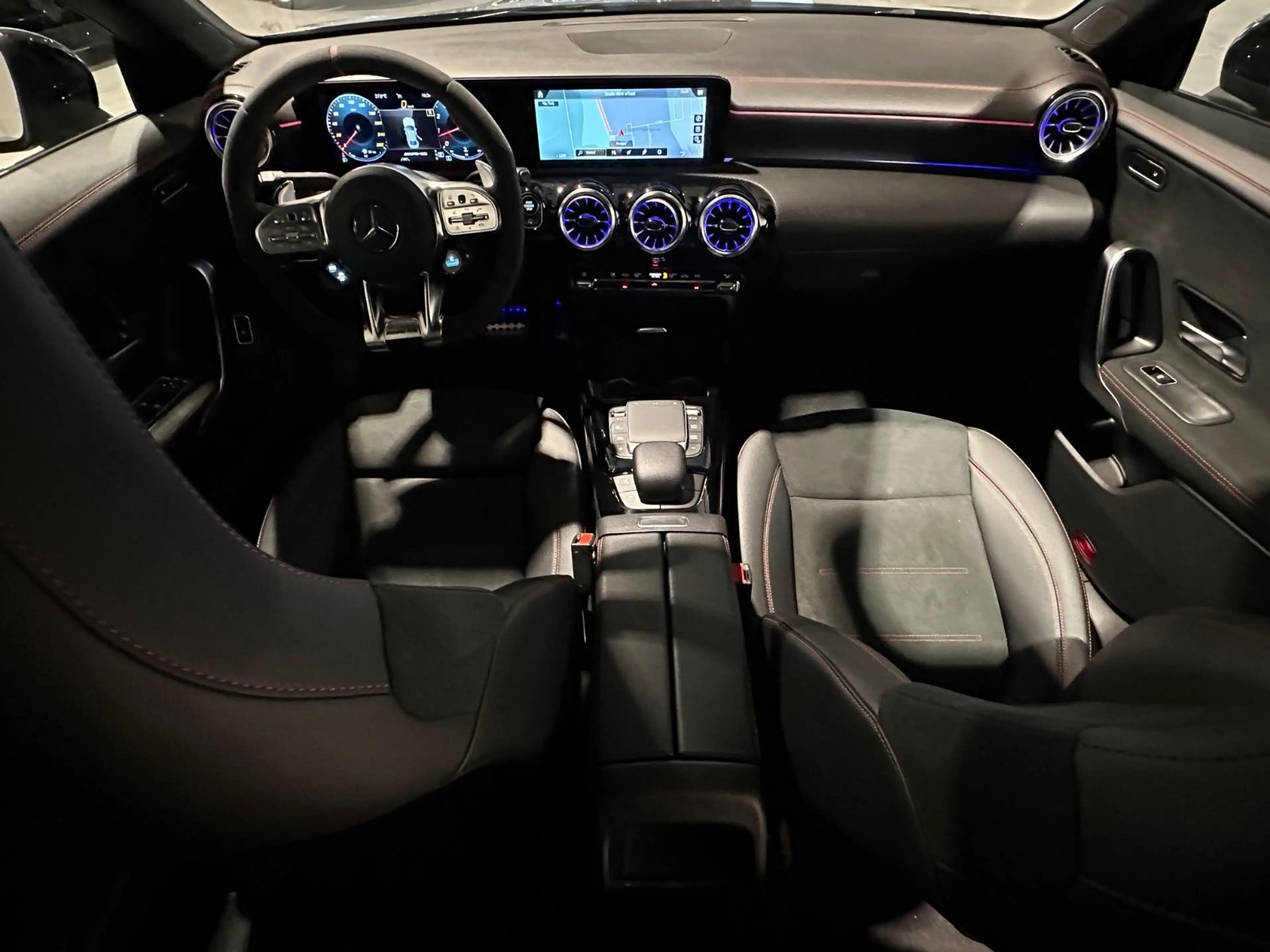 Mercedes-Benz CLA 35 AMG 4Matic *Pano,Night-Paket,Multibeam* — photo 15